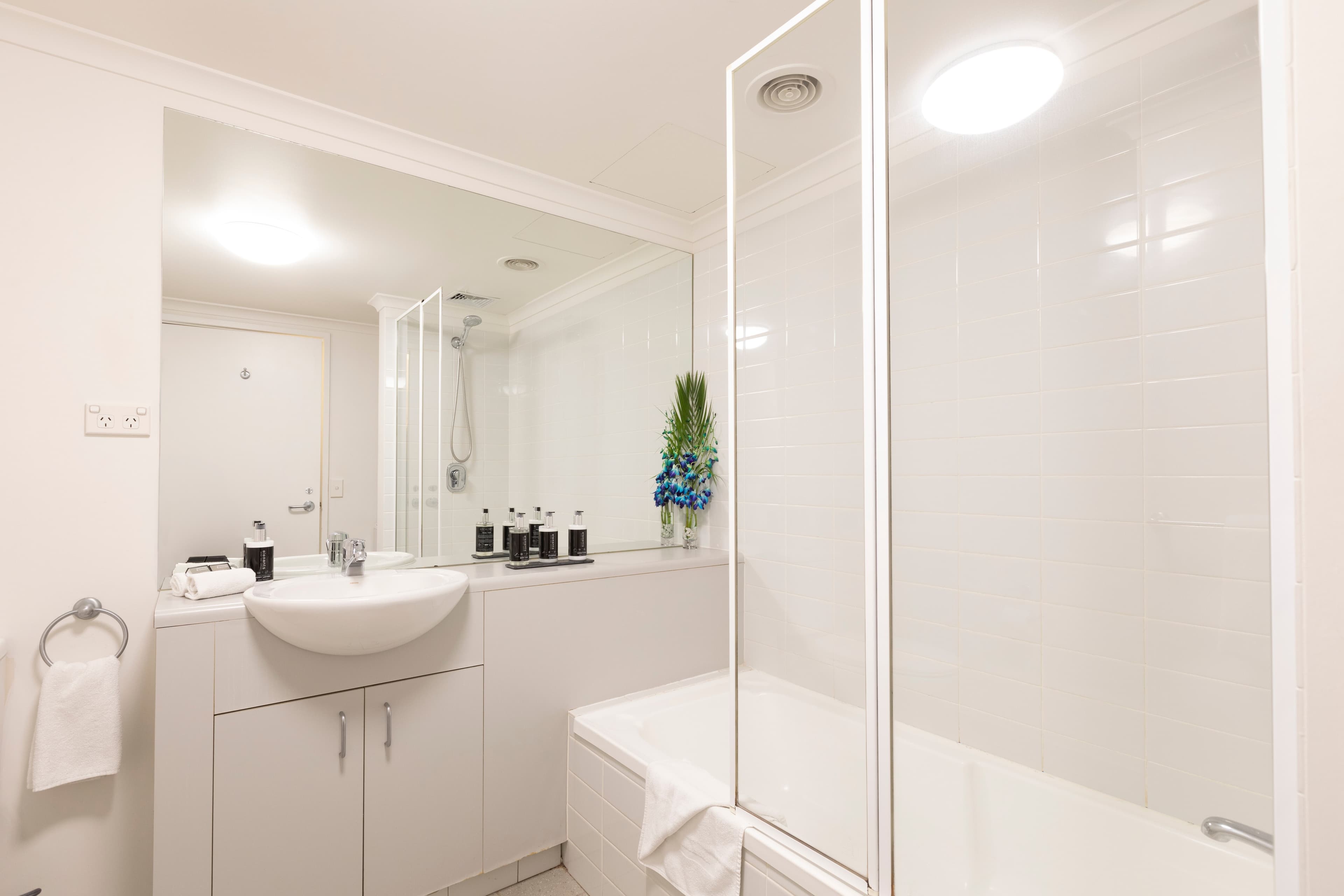 MainStay Suites Williamstown — 16