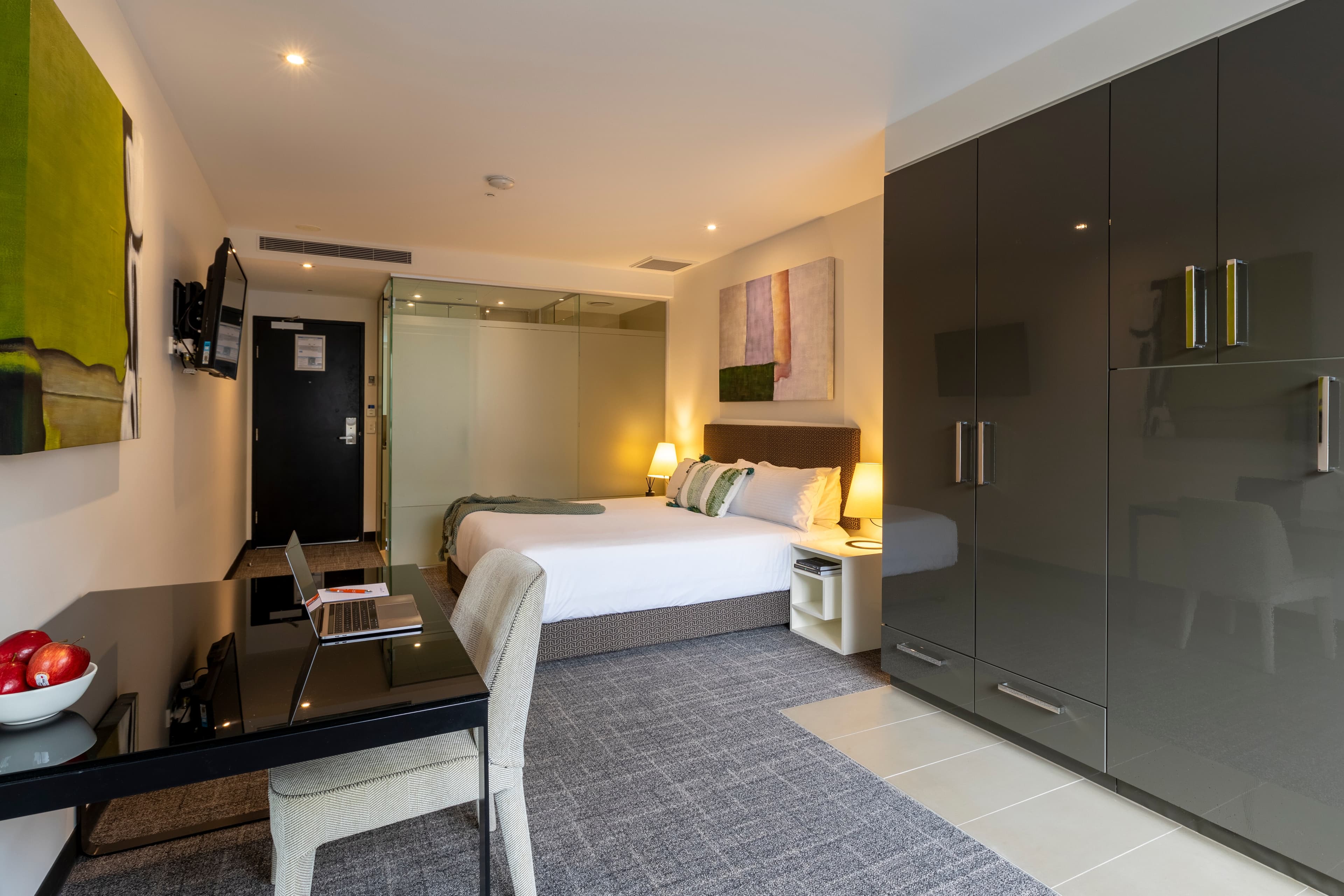 MainStay Suites Hawthorn — 15