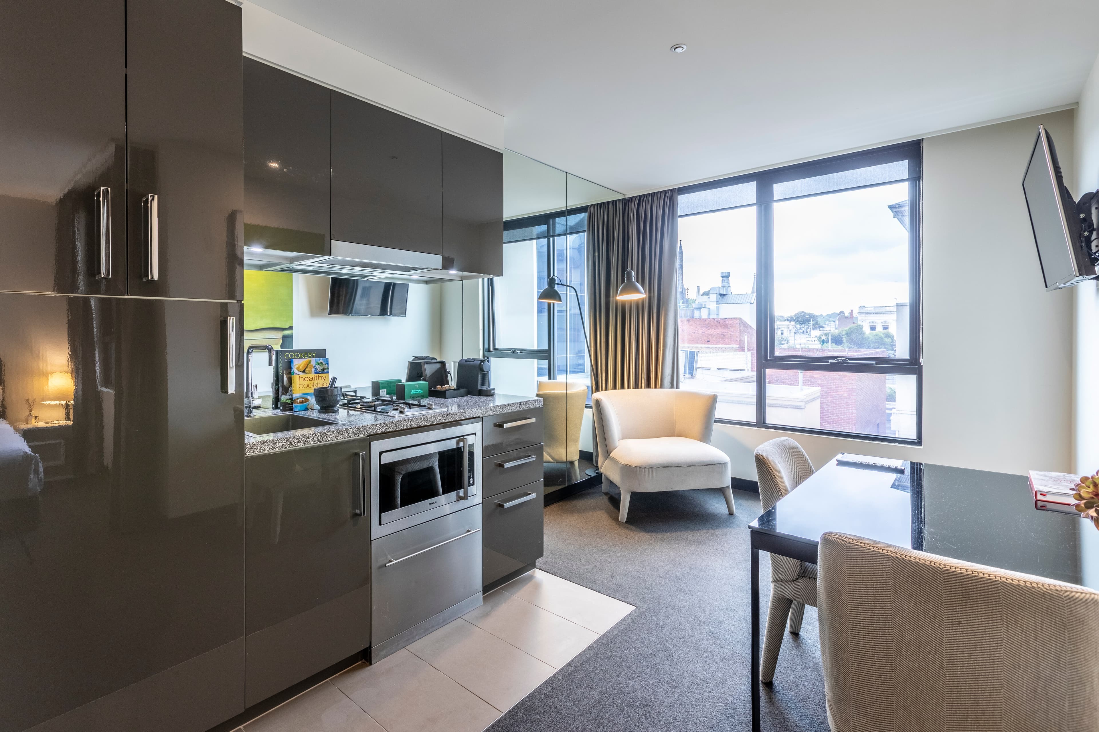 MainStay Suites Hawthorn — 16