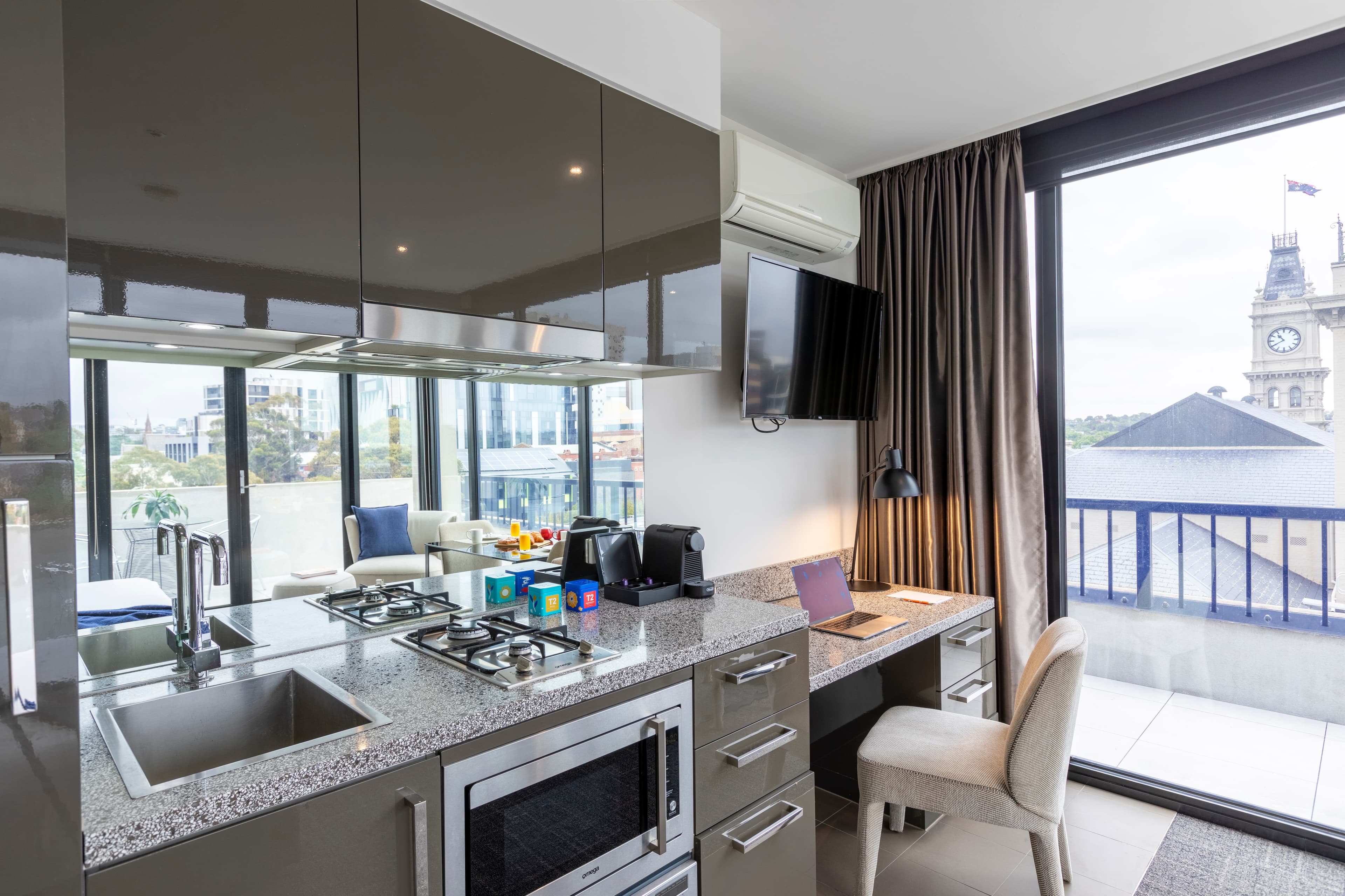 MainStay Suites Hawthorn — 24