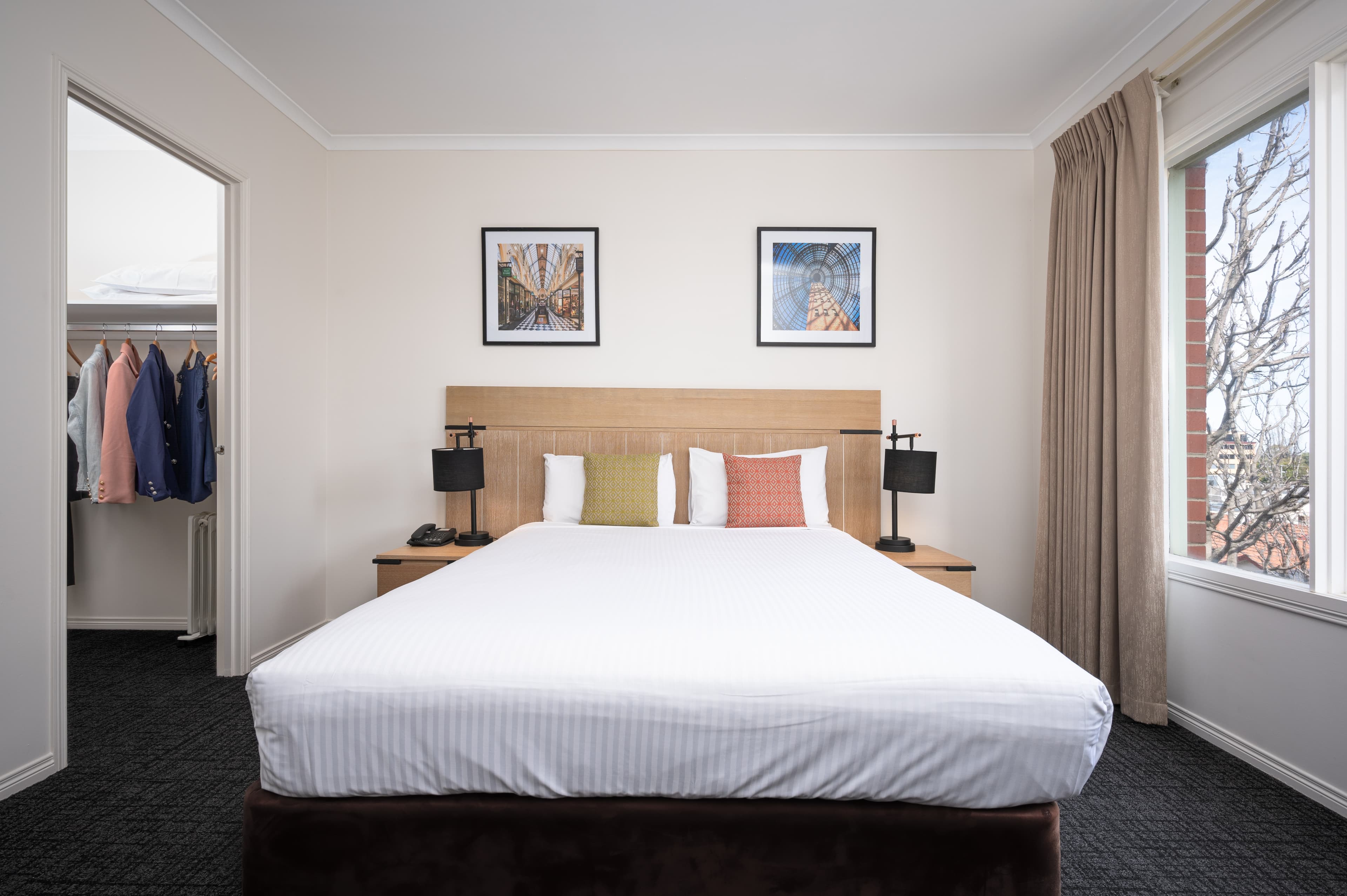 MainStay Suites Kew — 8
