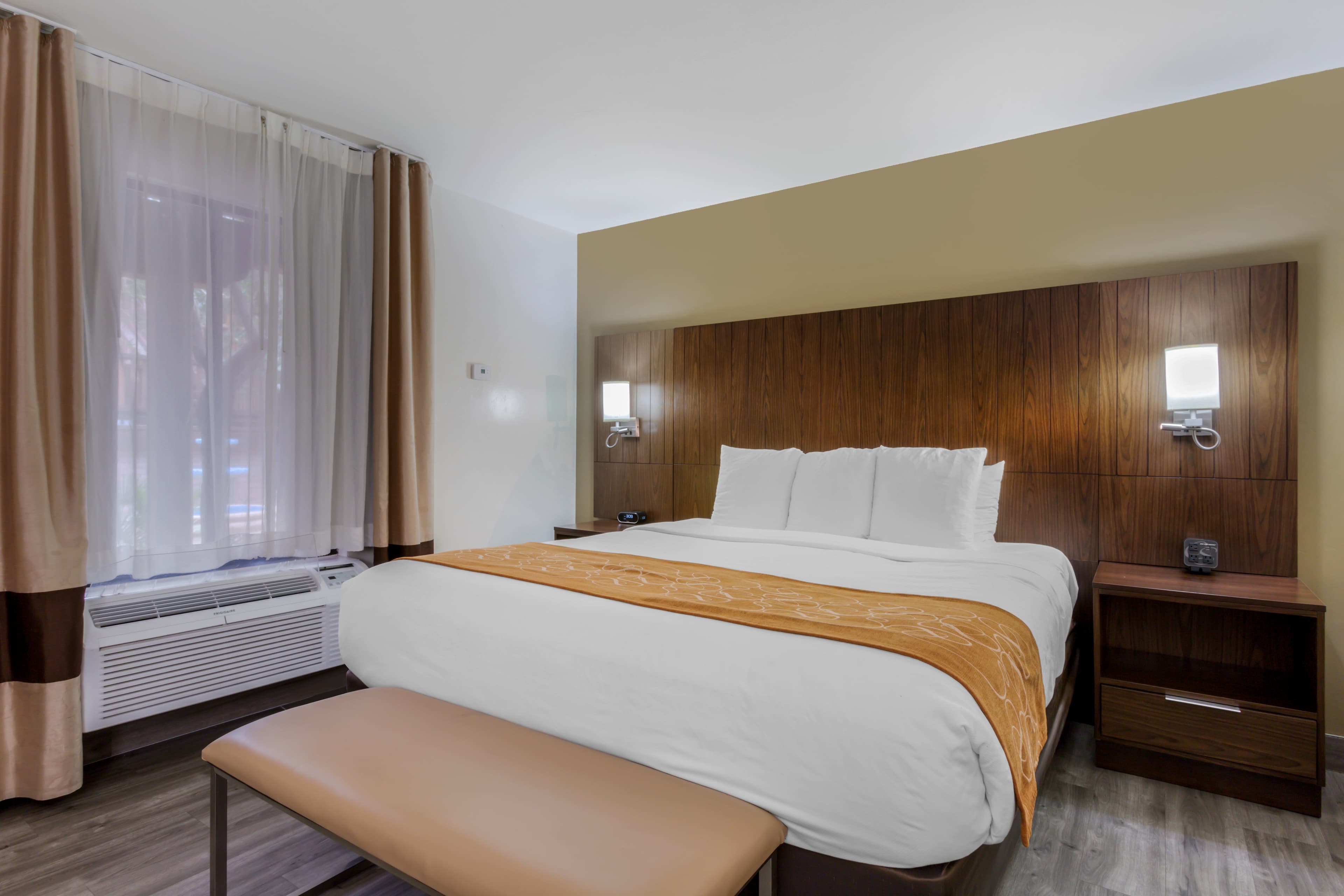 Comfort Suites Tucson near Sabino Canyon — 22