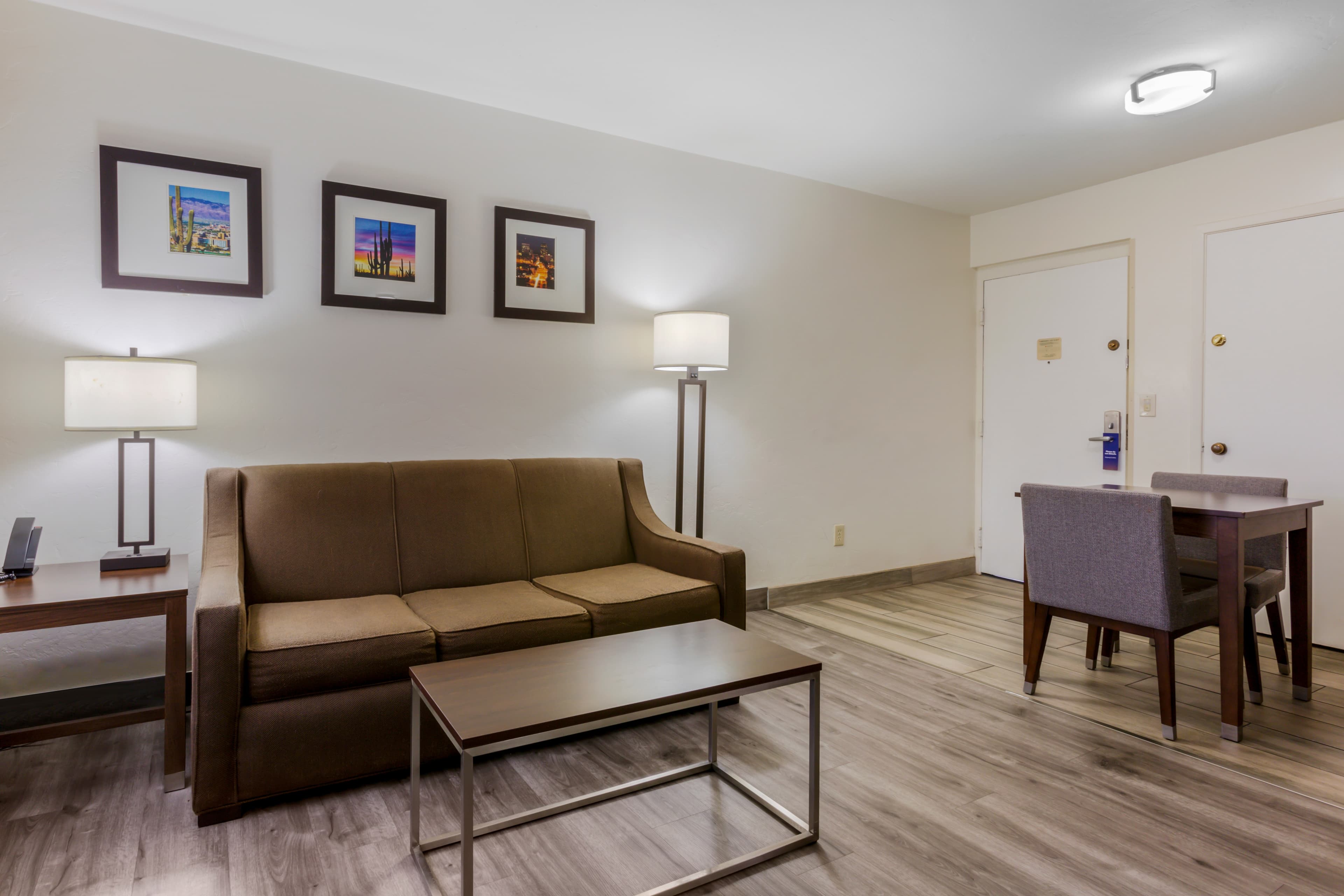Comfort Suites Tucson near Sabino Canyon — 15