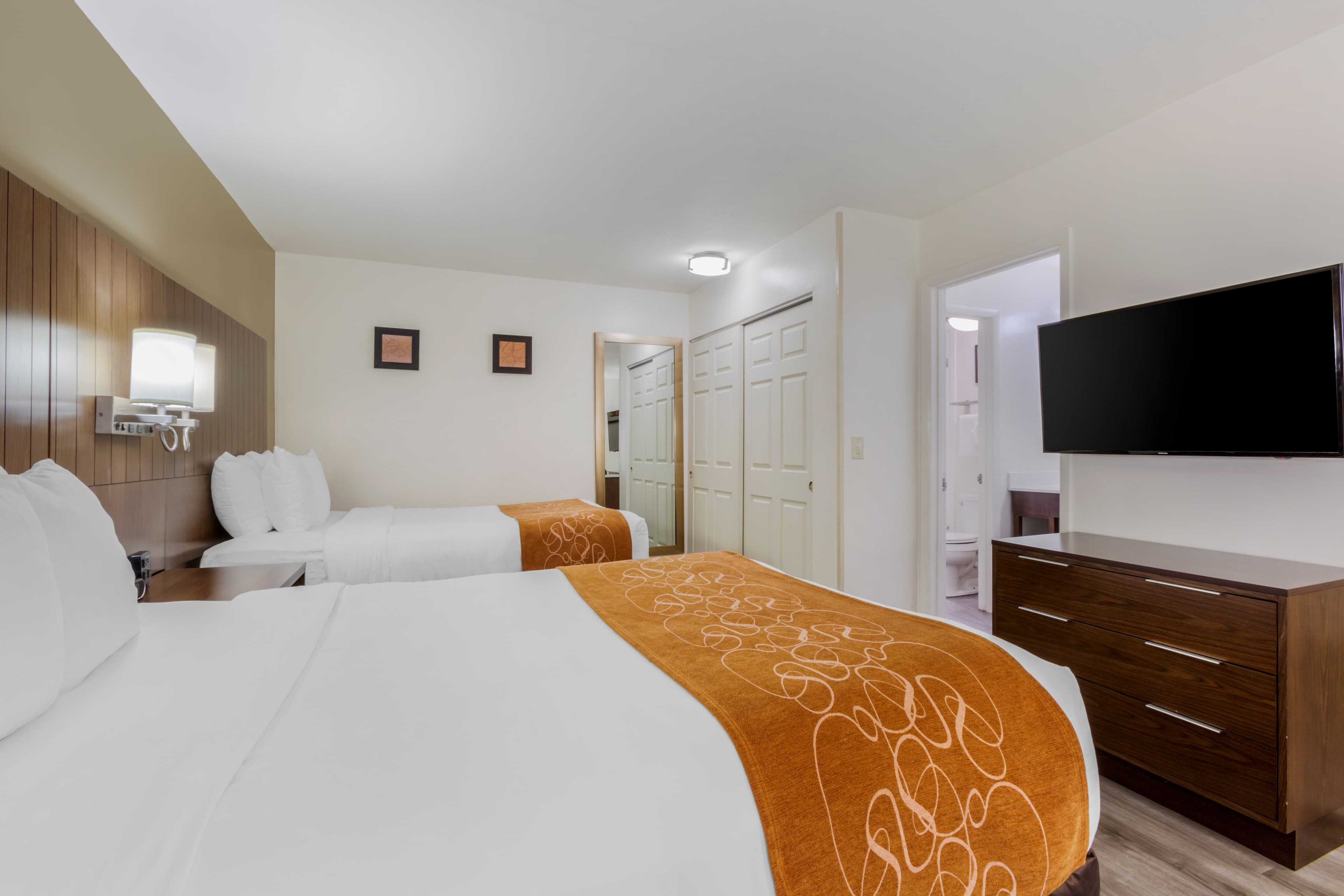 Comfort Suites Tucson near Sabino Canyon - Image 3