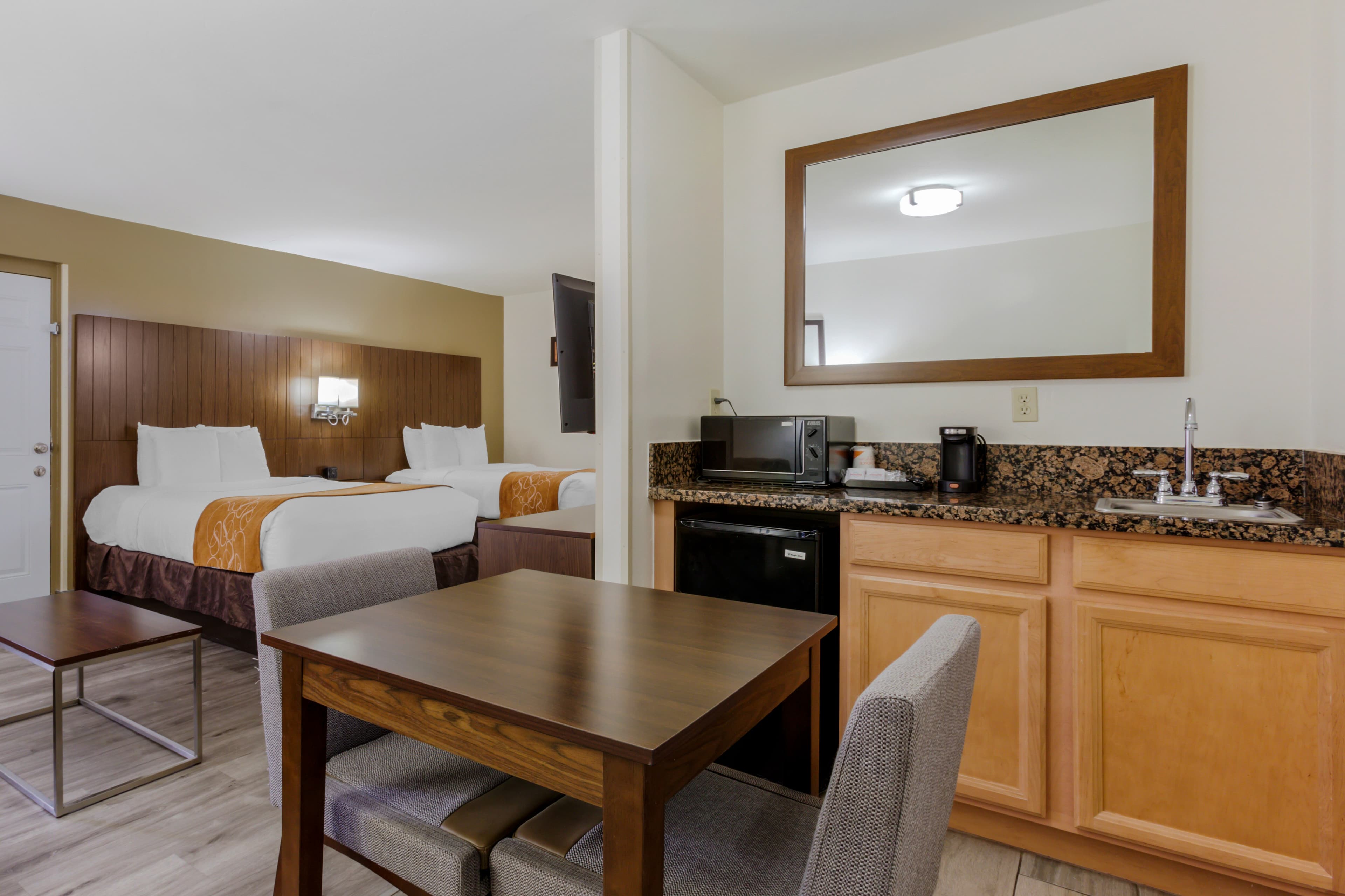 Comfort Suites Tucson near Sabino Canyon - Image 5