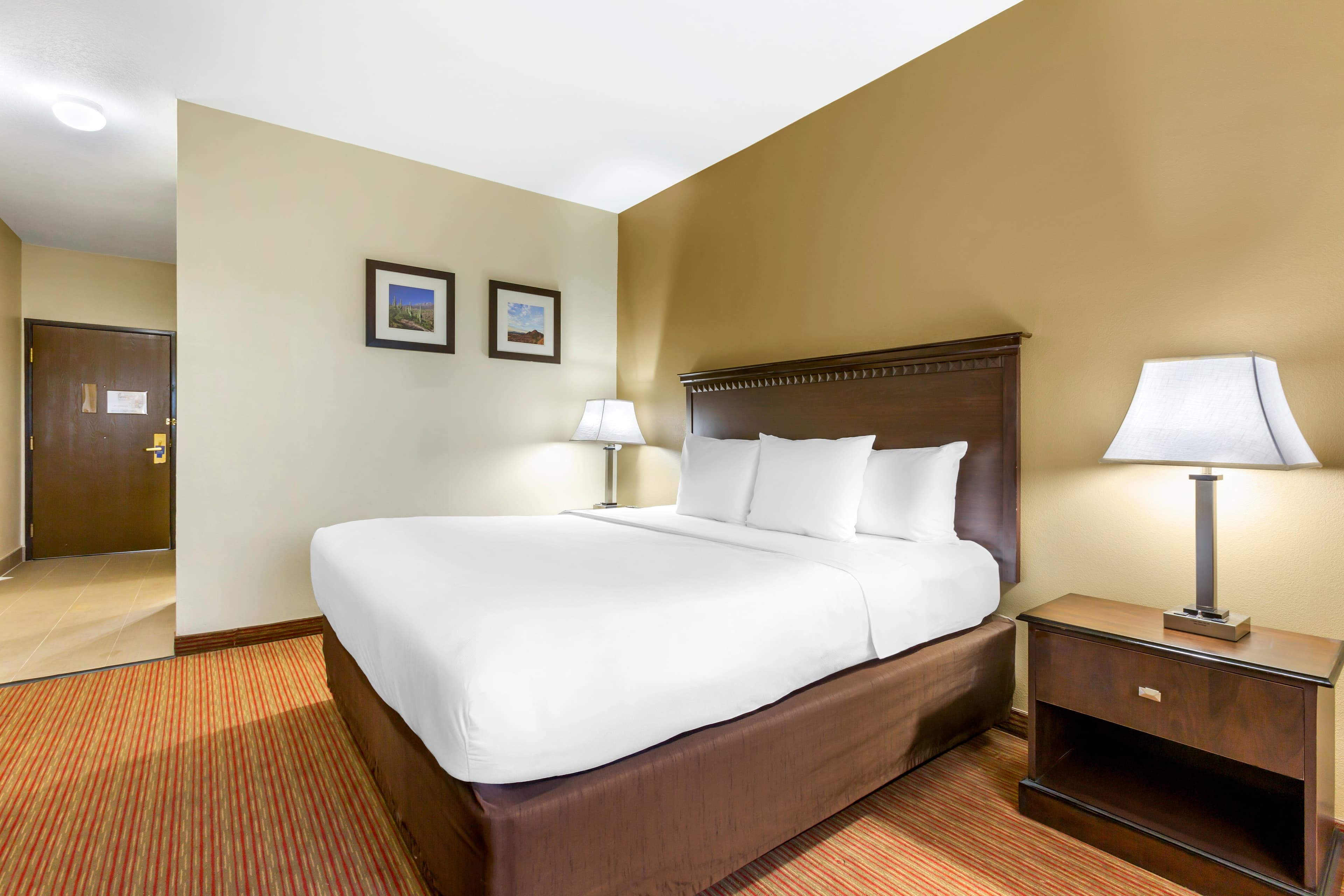 Comfort Inn Phoenix Central City - Image 3