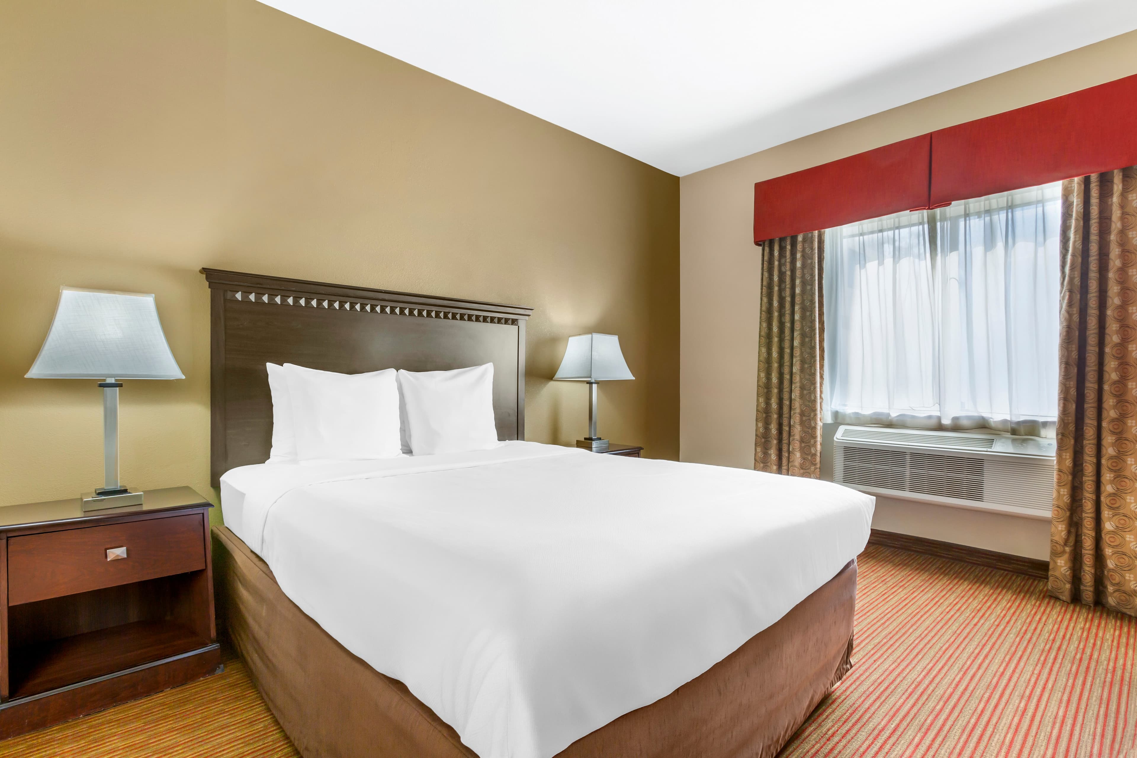 Comfort Inn Phoenix Central City — 10