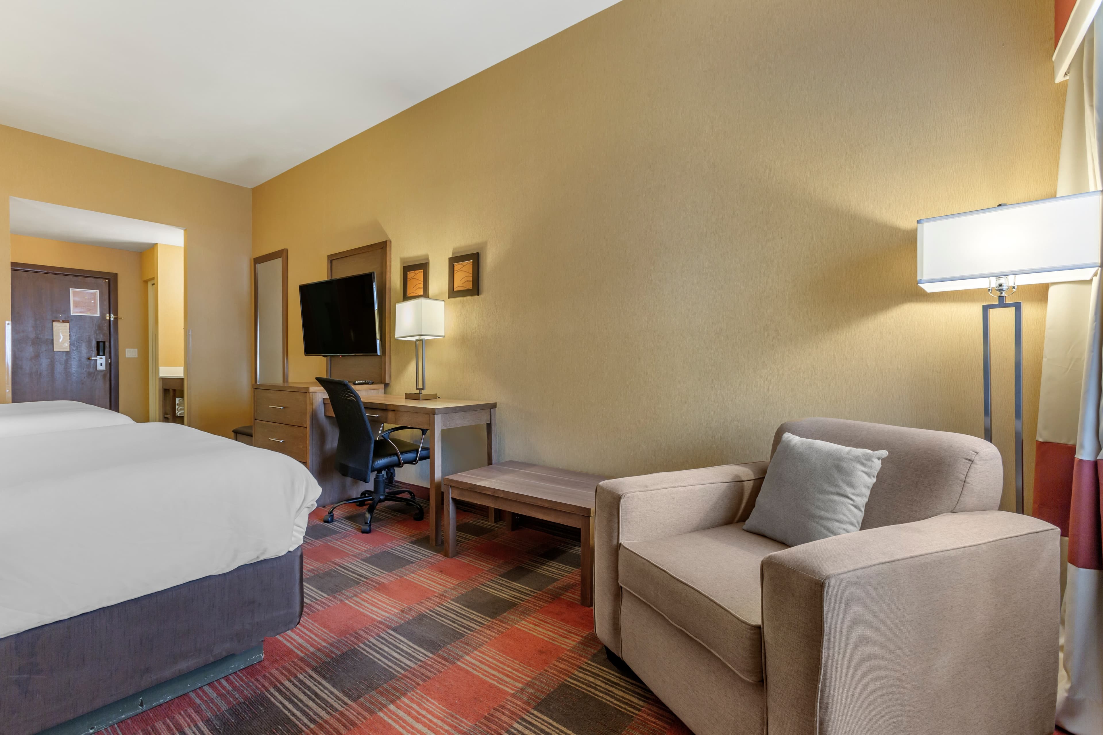 Comfort Inn Flagstaff Lucky Lane I-40 — 25