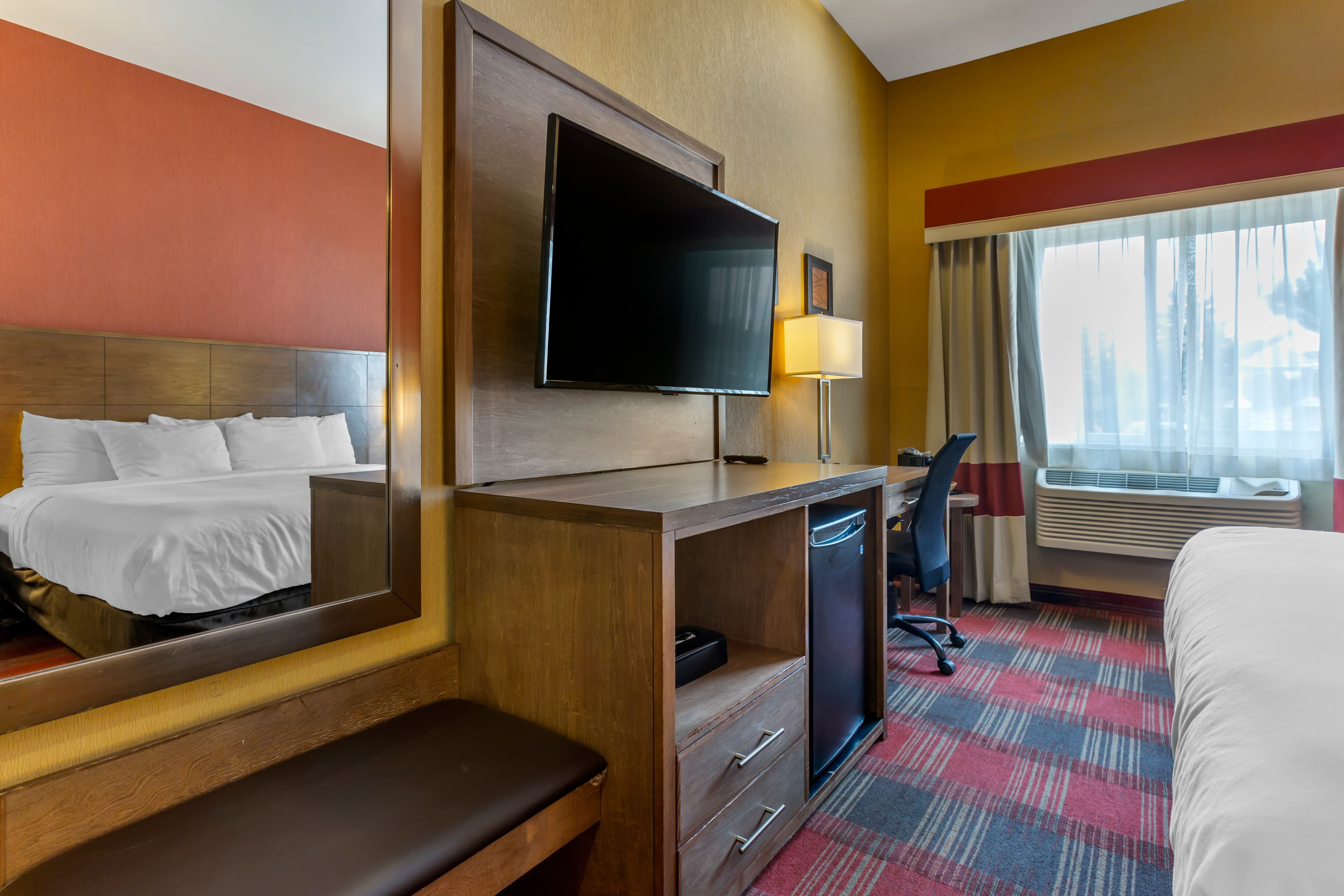 Comfort Inn Flagstaff Lucky Lane I-40 — 17