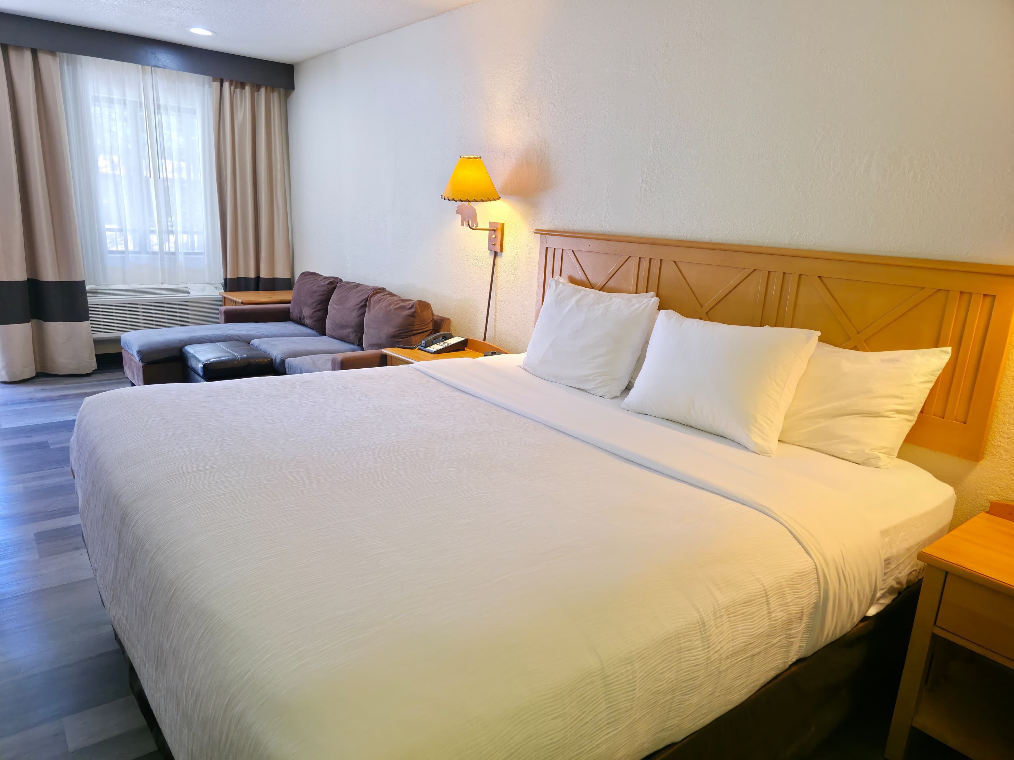 Quality Inn Pinetop Lakeside - Image 4