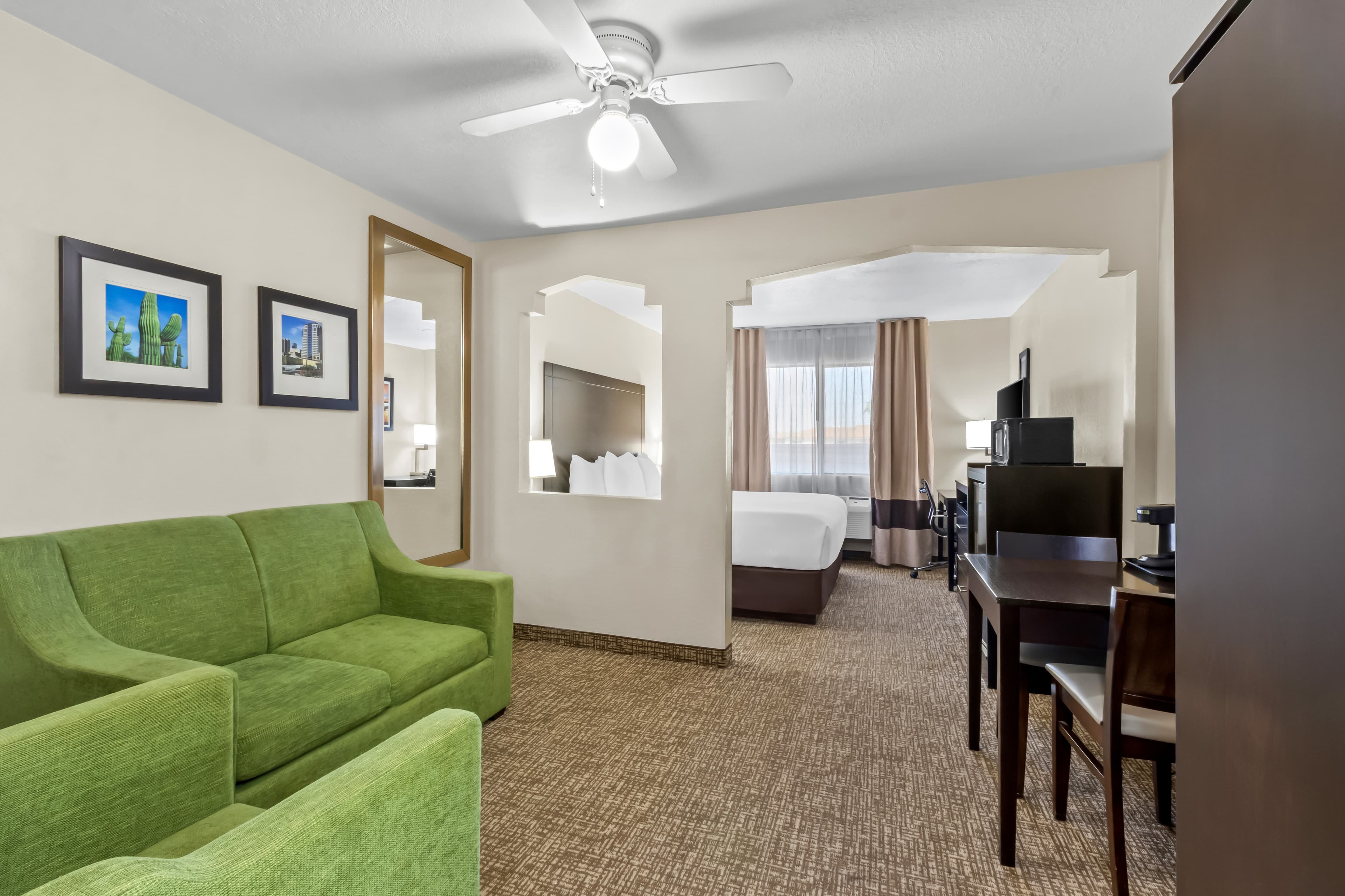 Comfort Inn & Suites Surprise Near Sun City West — 23