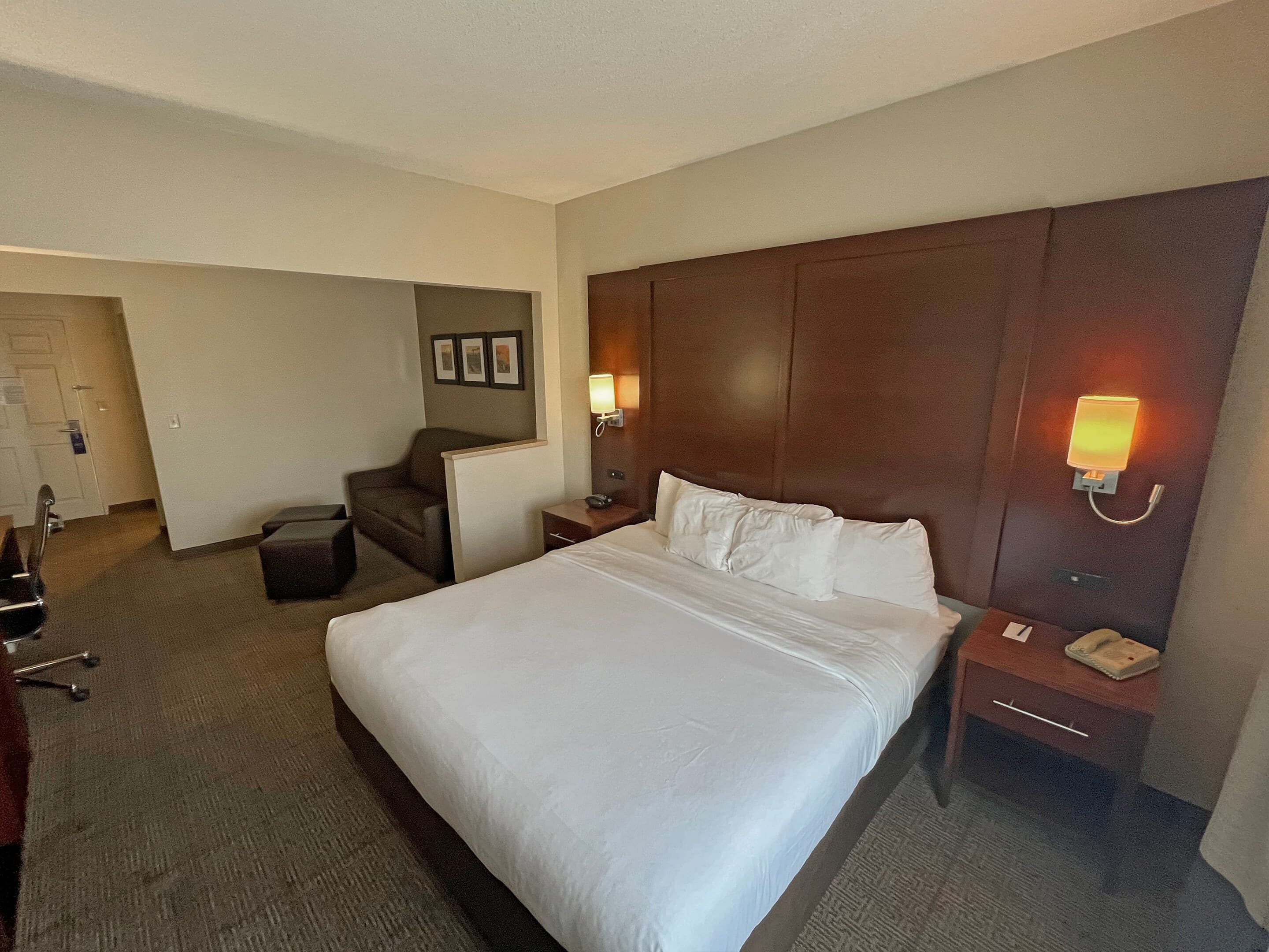 Comfort Suites Peoria Sports Complex - Image 5