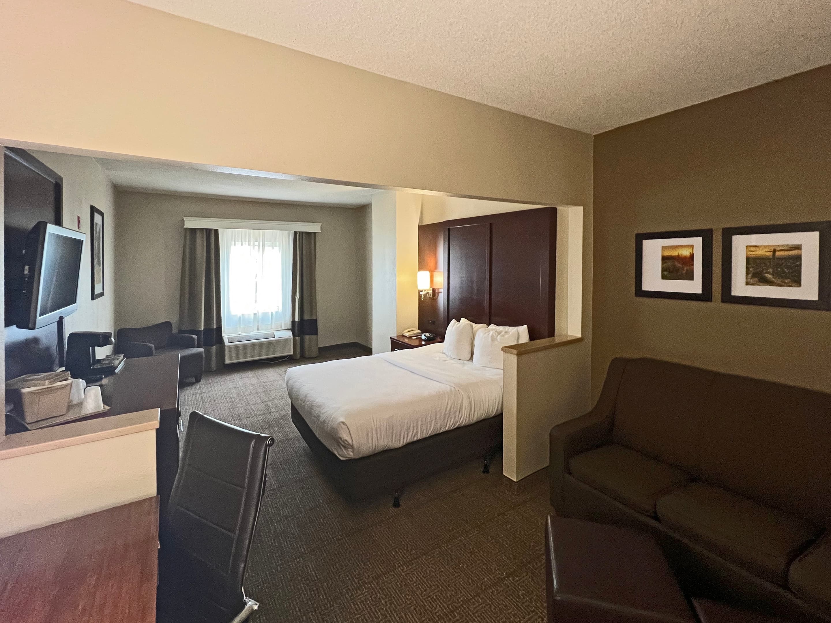 Comfort Suites Peoria Sports Complex — 31