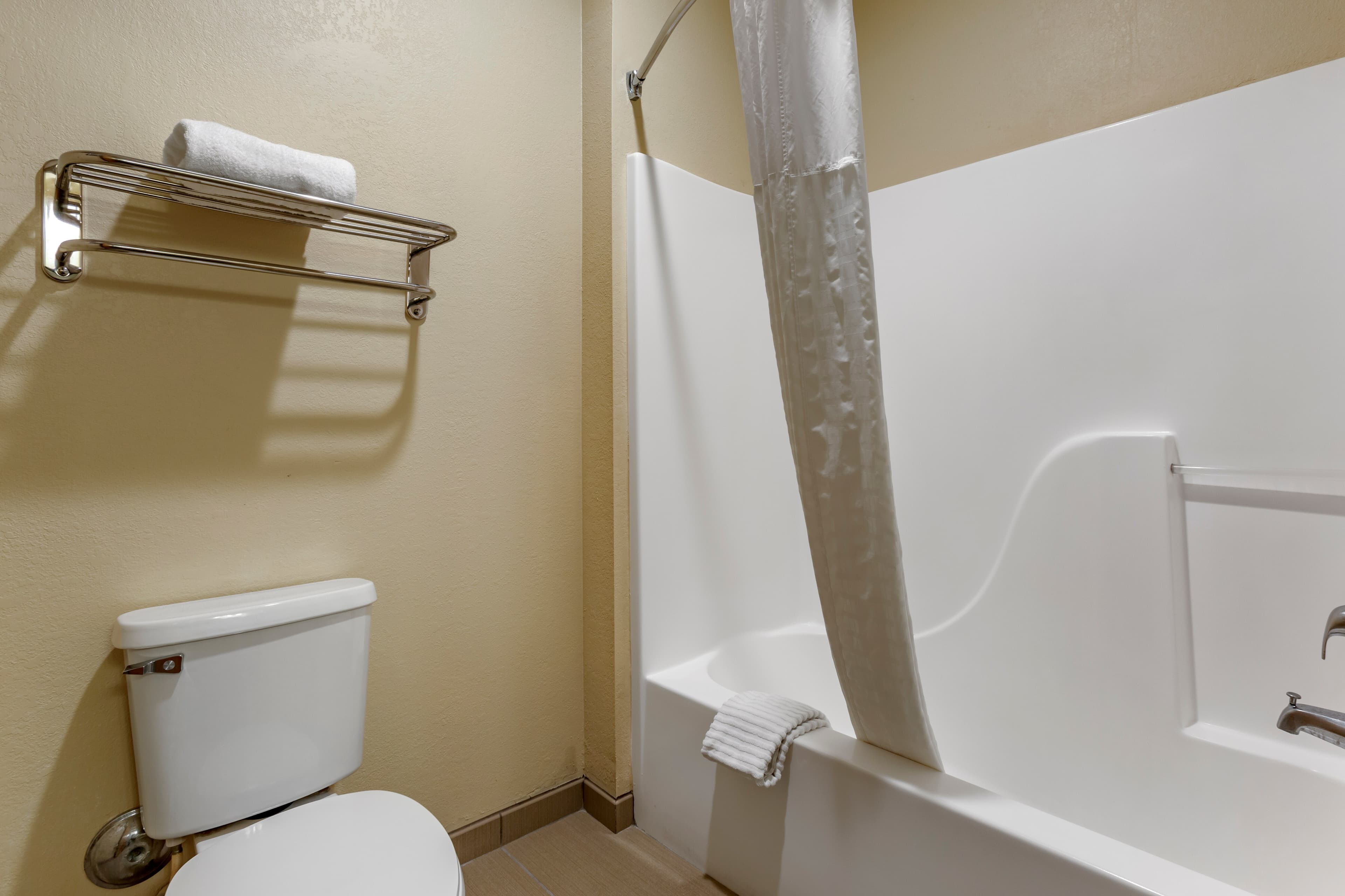 Comfort Inn & Suites North Tucson Marana - Image 5