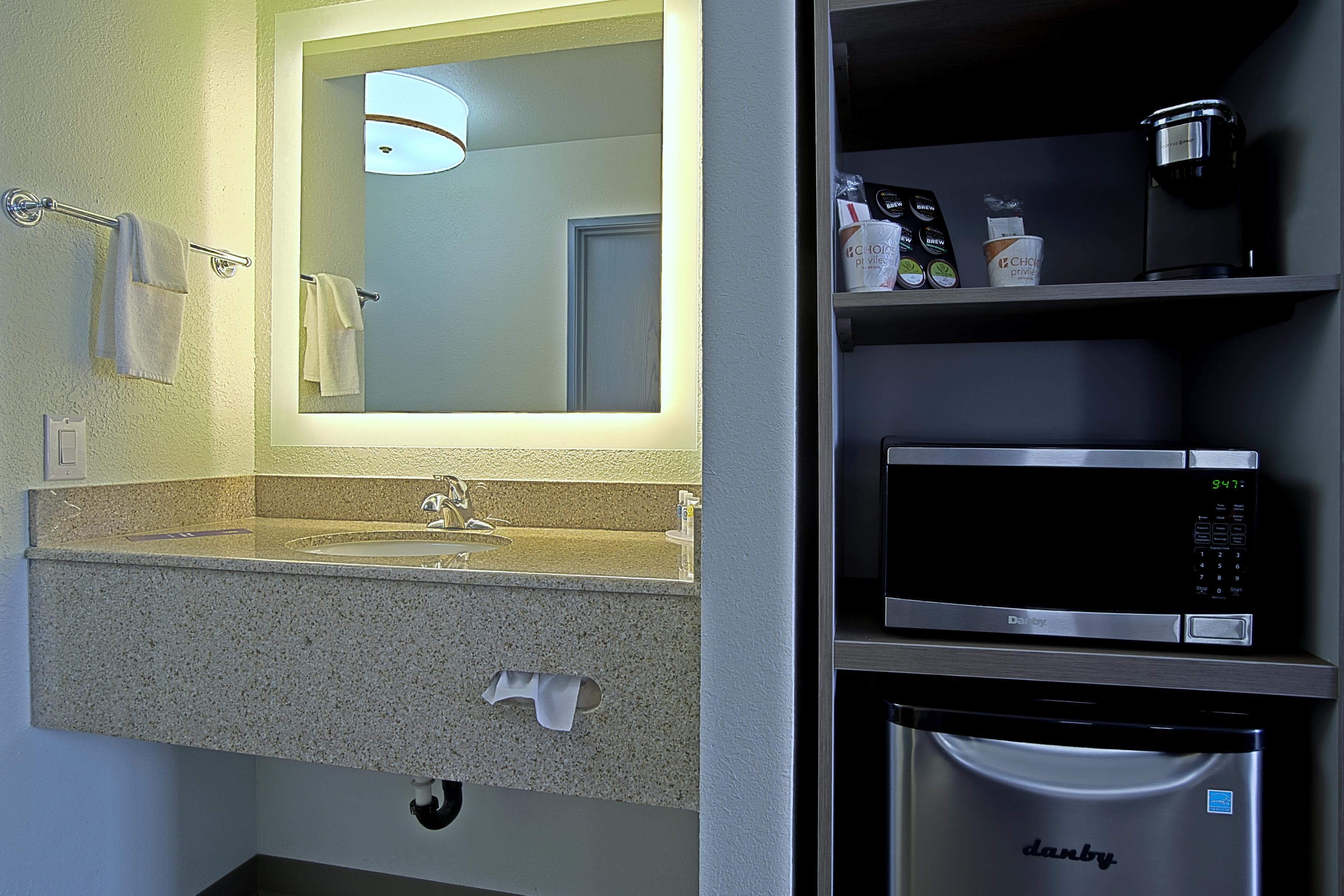 Comfort Inn & Suites Sierra Vista near Ft Huachuca - Image 4