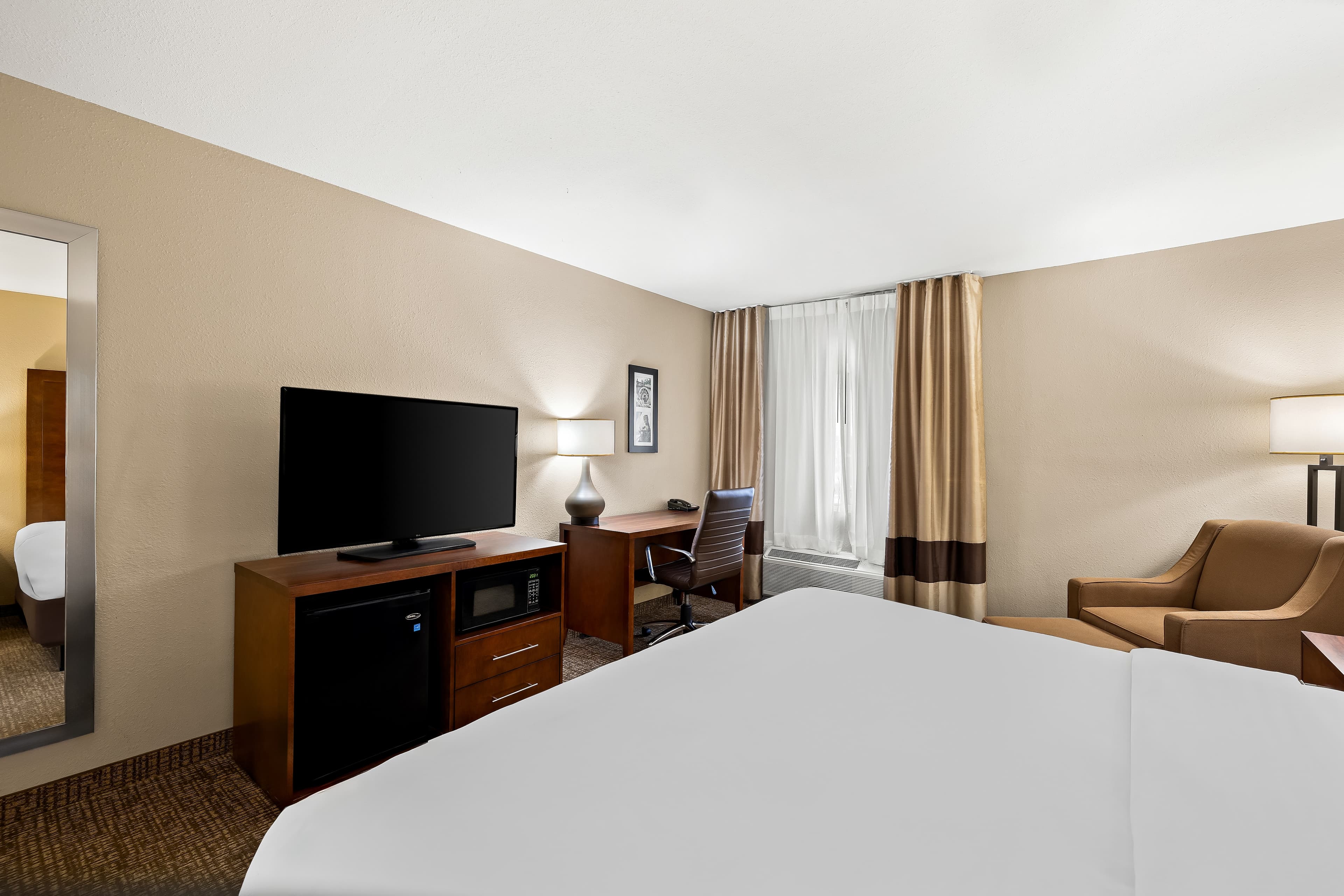 Comfort Inn Tucson Central — 11