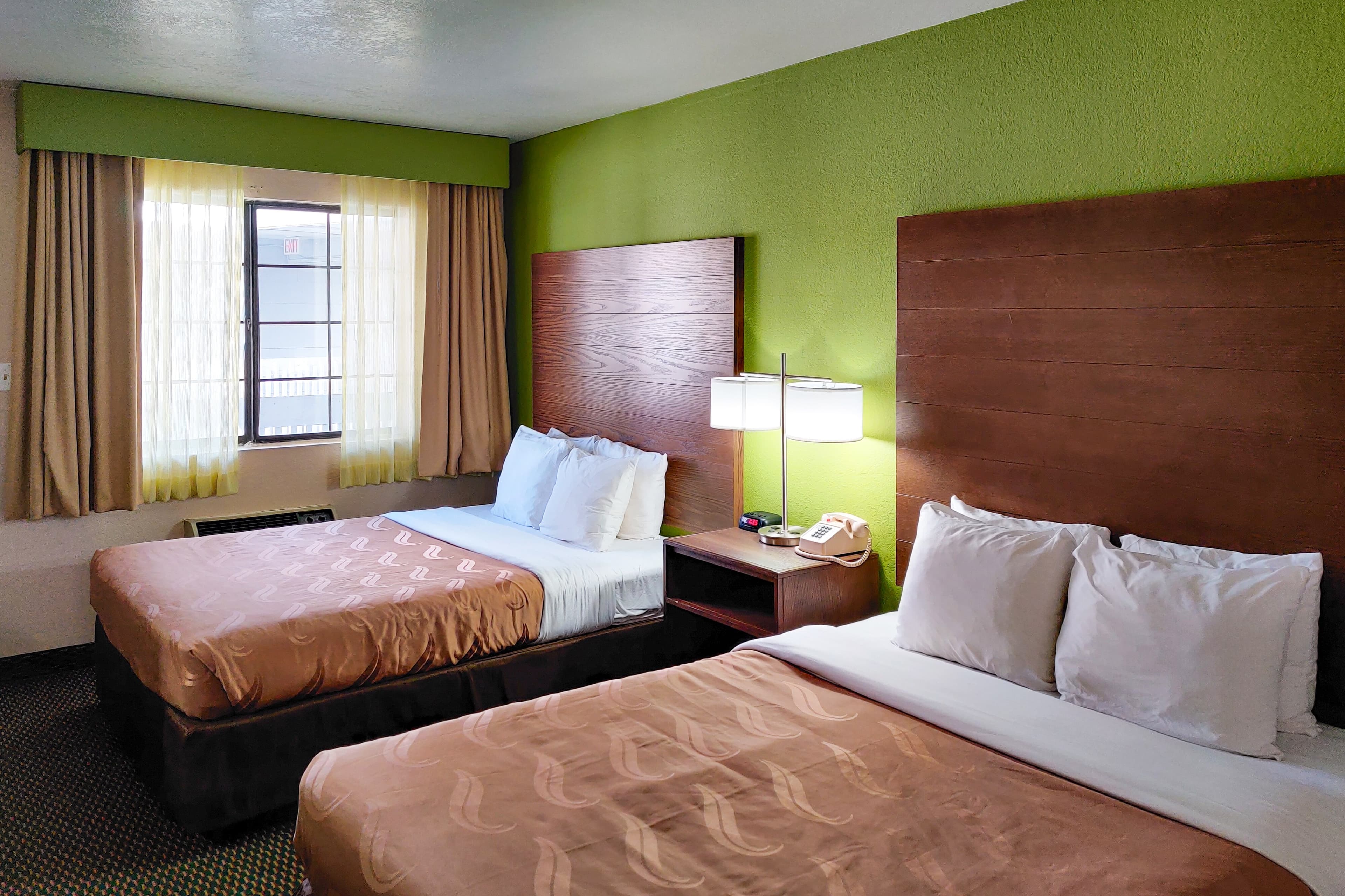 Econo Lodge Flagstaff East I-40 — 17