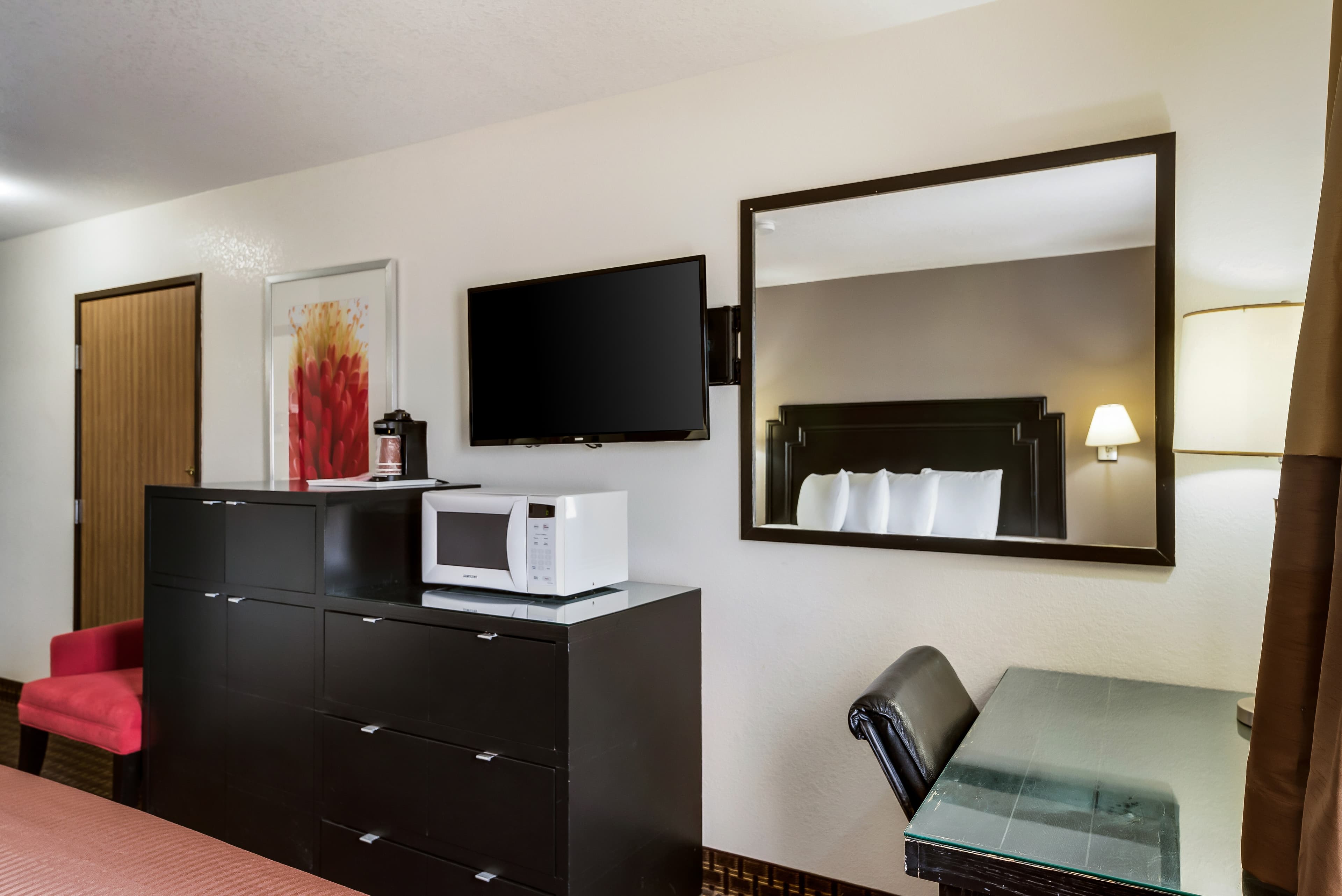 Econo Lodge Inn & Suites Williams - Grand Canyon Area - Image 3