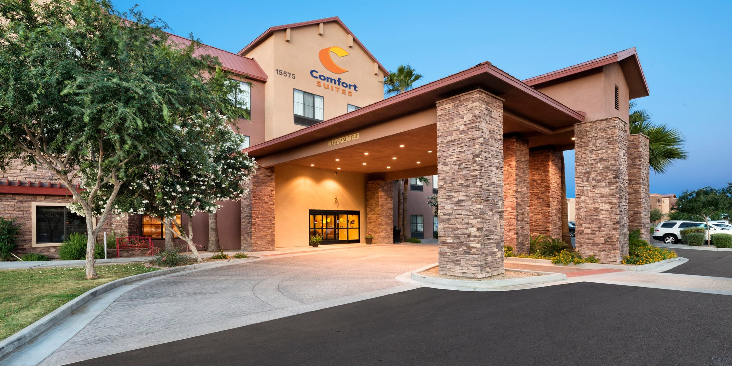 Comfort Suites Goodyear-West Phoenix - Image 1
