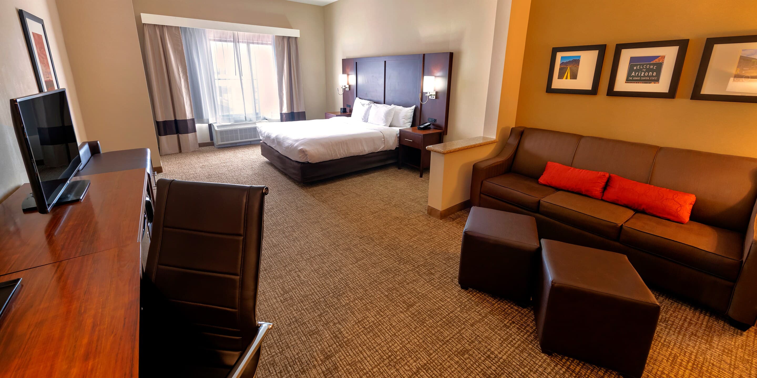 Comfort Suites Goodyear-West Phoenix - Image 2
