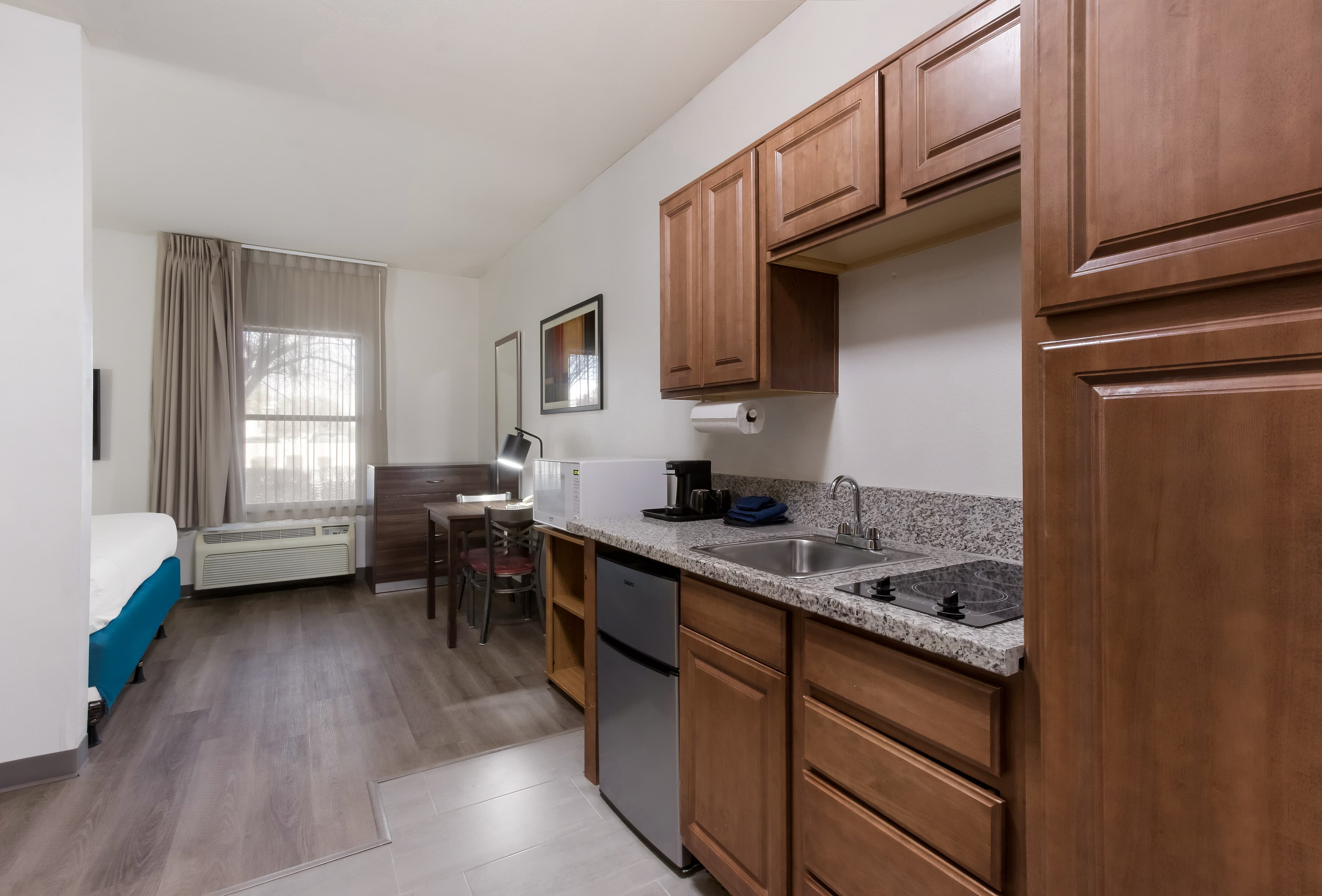 MainStay Suites Extended Stay Hotel Casa Grande - Image 4