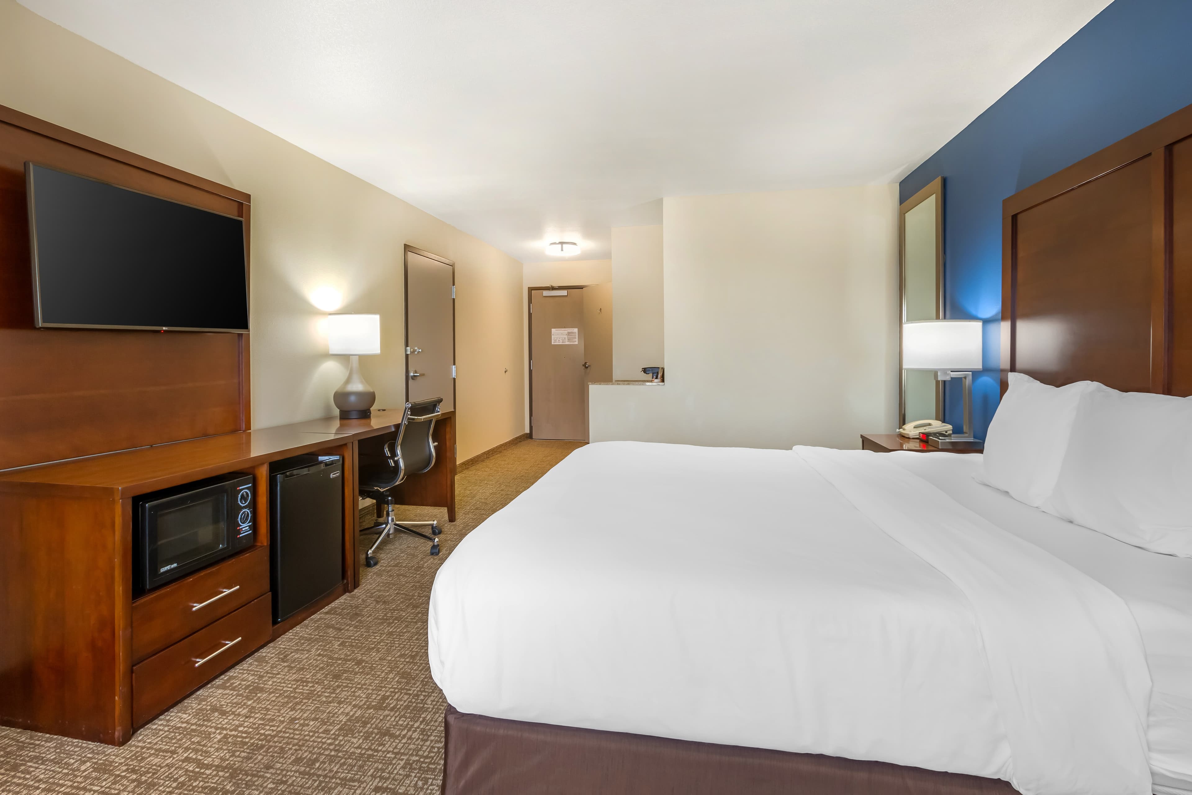 Comfort Inn & Suites Yuma I-8 — 8