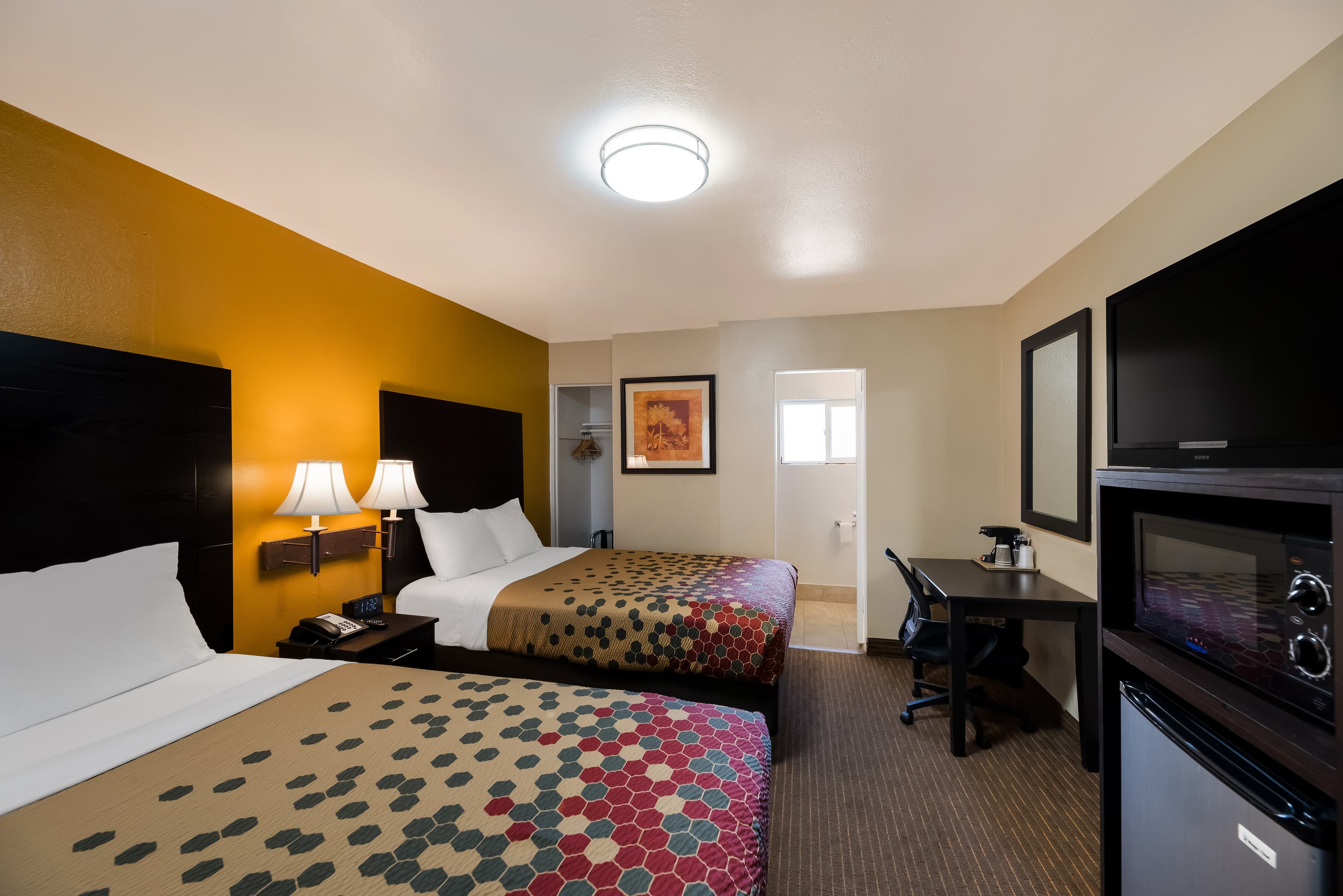 Rodeway Inn Flagstaff-Downtown — 15