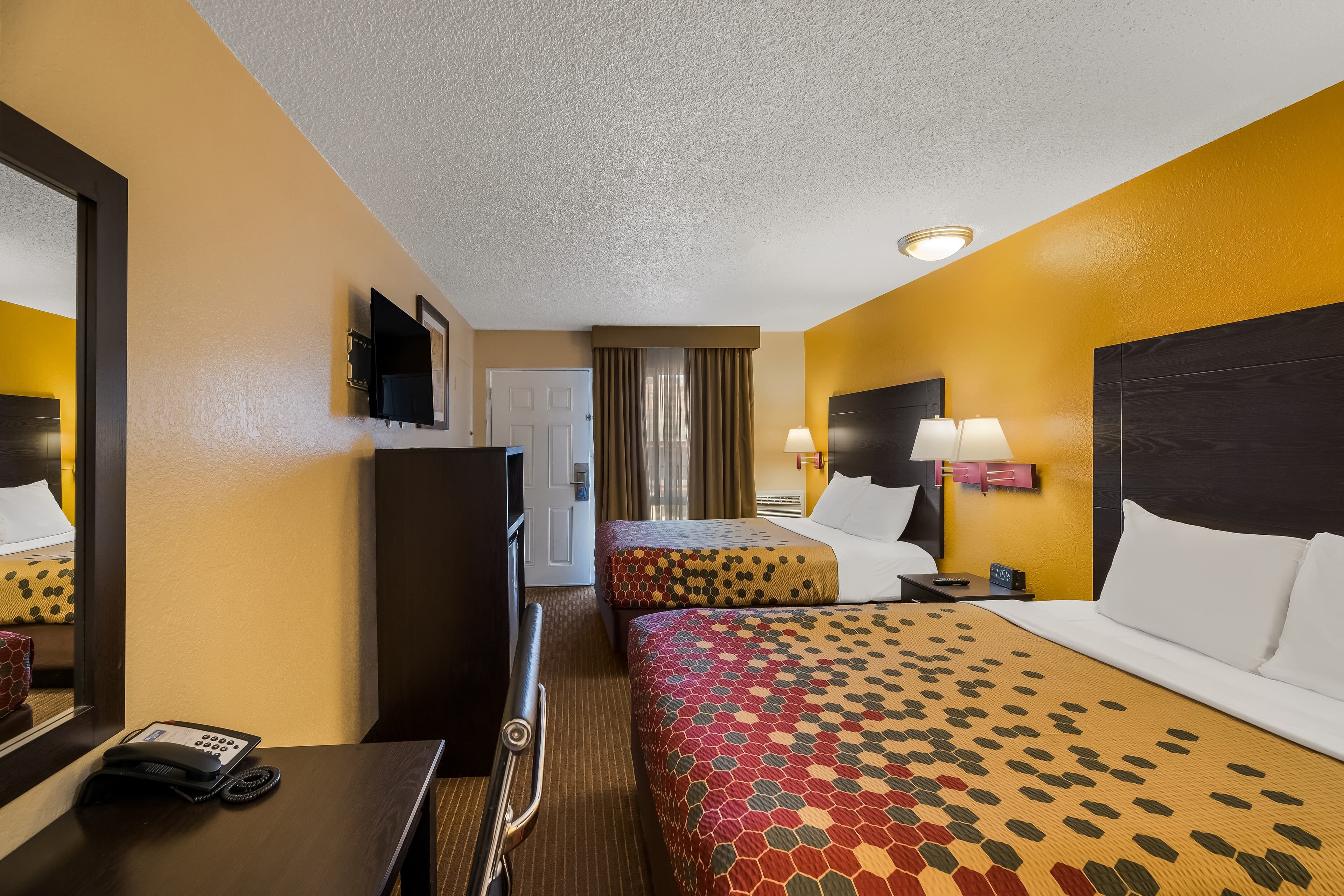 Rodeway Inn Flagstaff-Downtown — 6