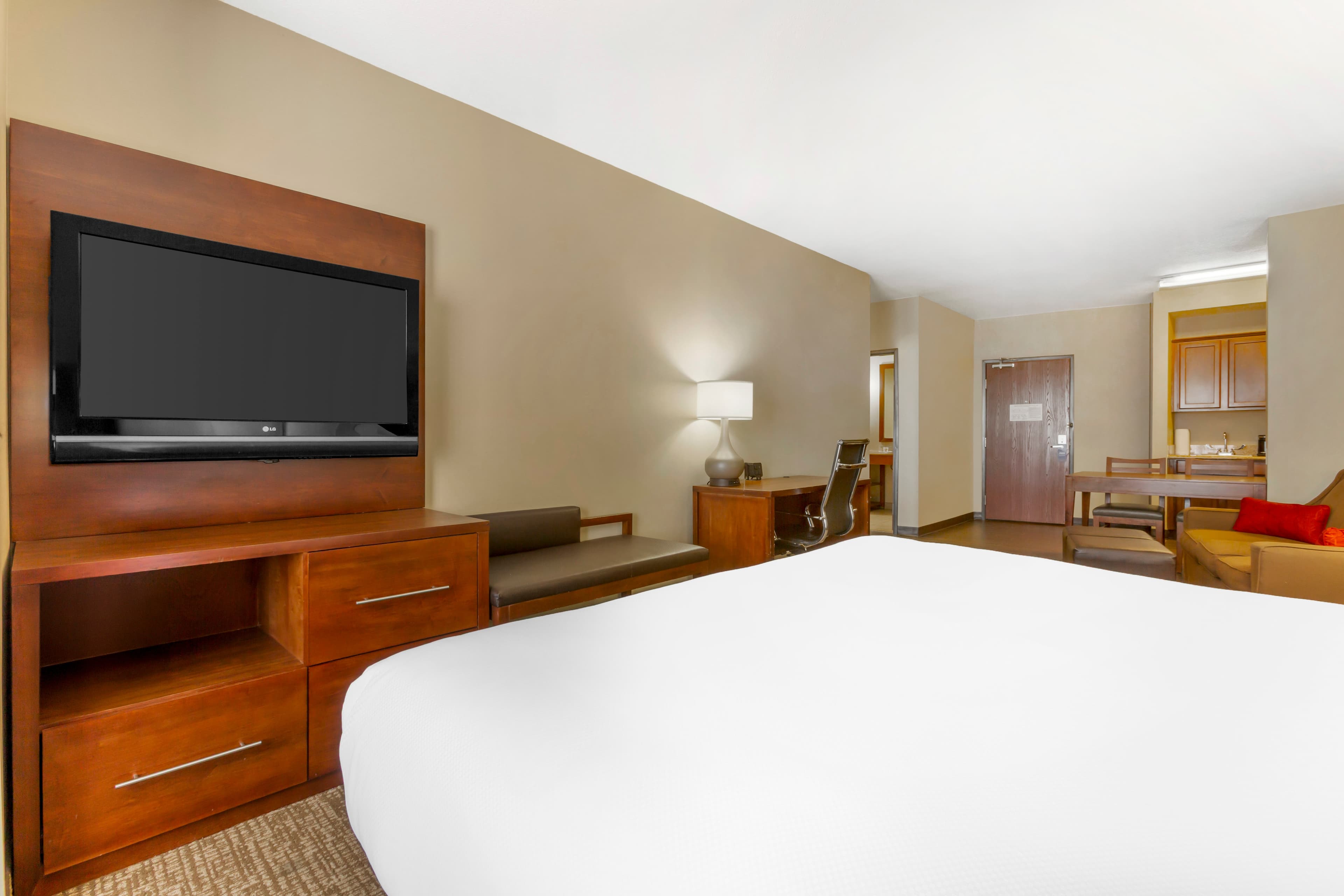 Comfort Suites Glendale - State Farm Stadium Area — 15