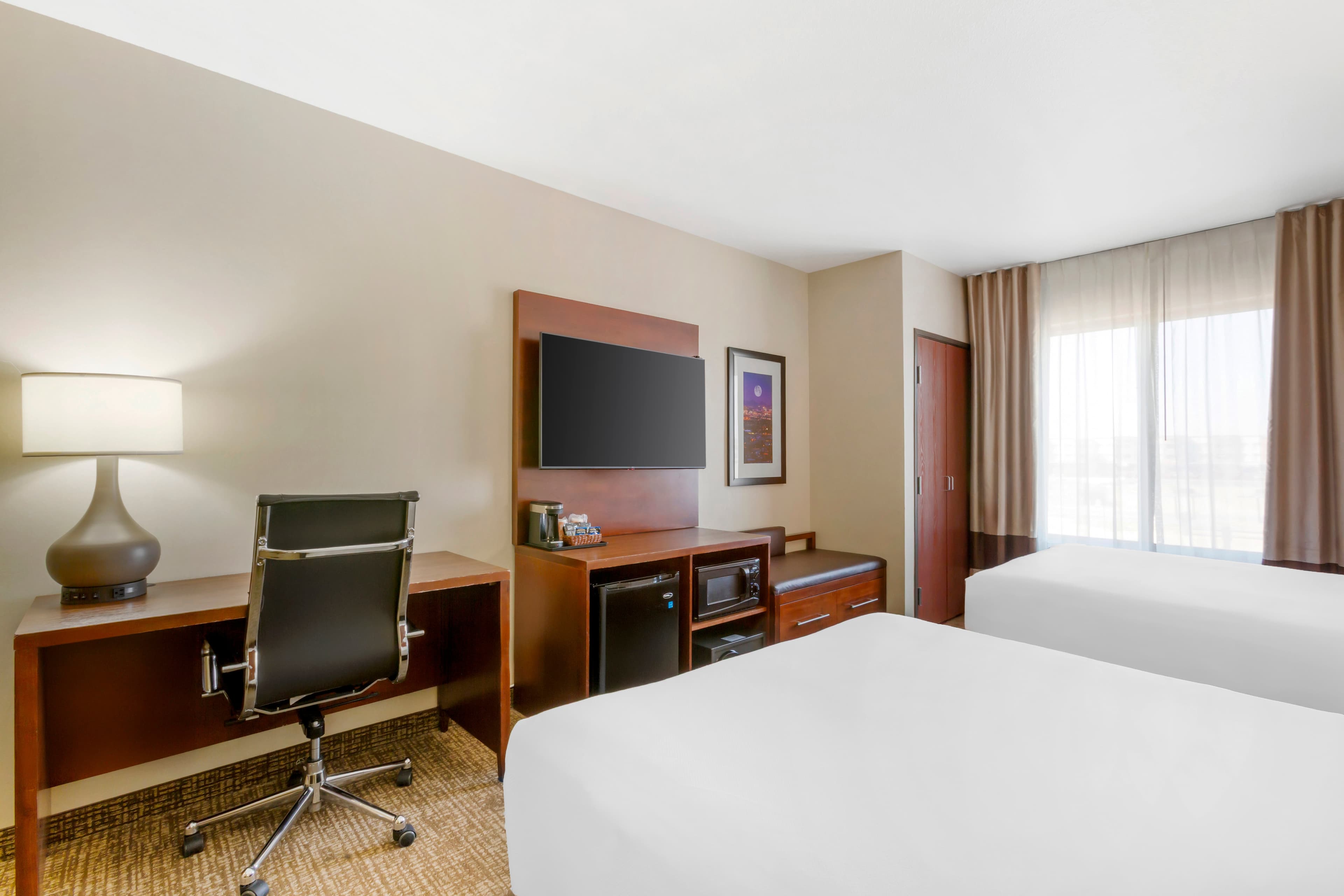 Comfort Suites Glendale - State Farm Stadium Area — 26