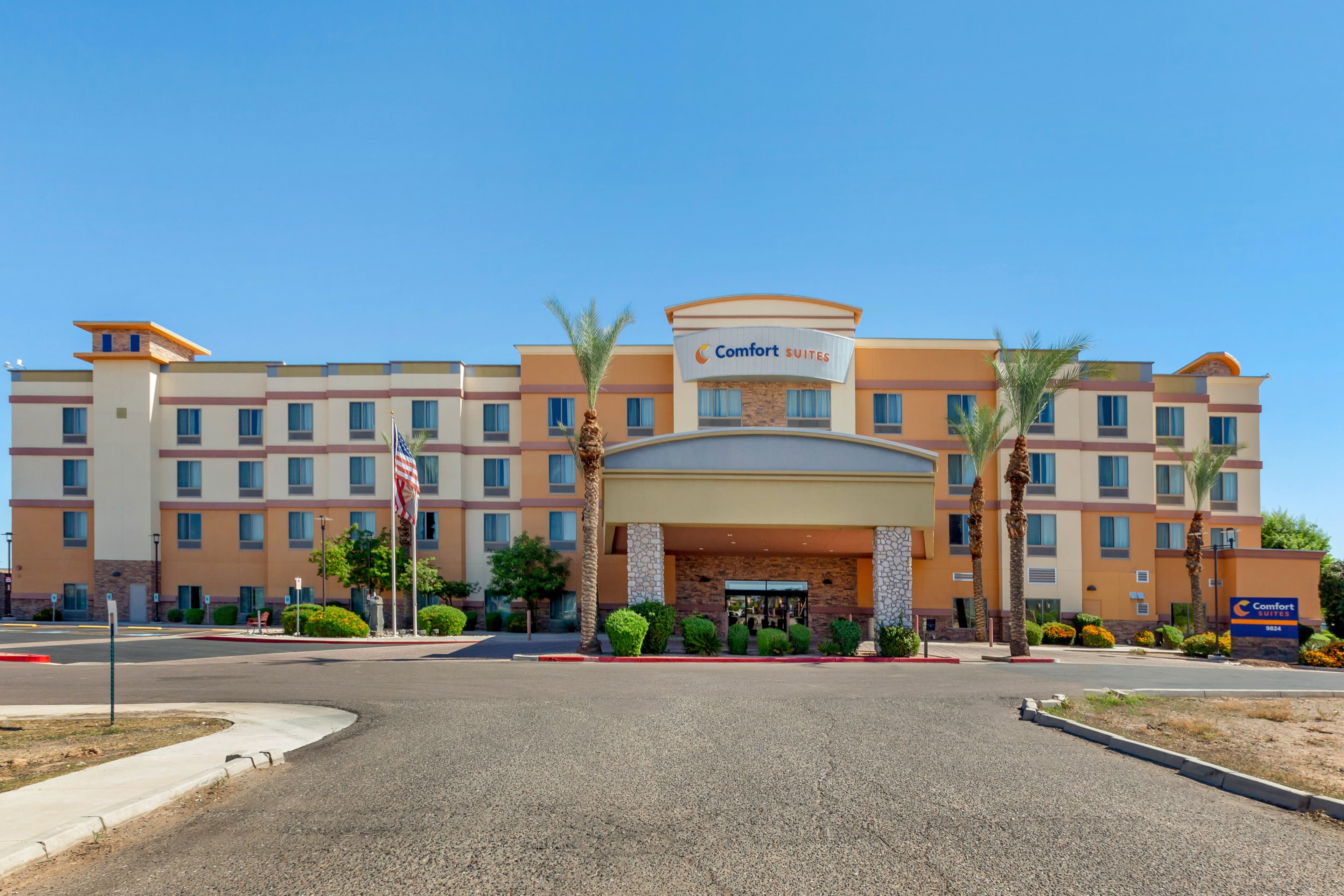 Comfort Suites Glendale - State Farm Stadium Area - Image 1