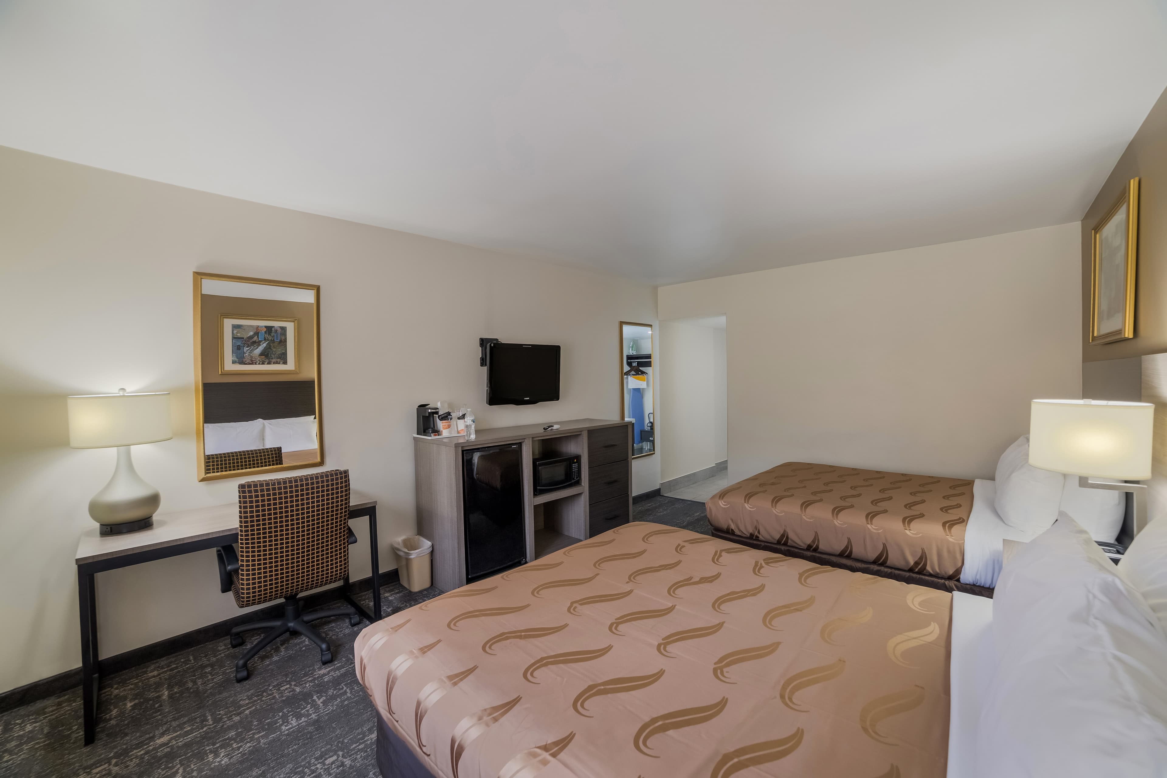 Quality Inn & Suites Goodyear - Phoenix West - Image 2