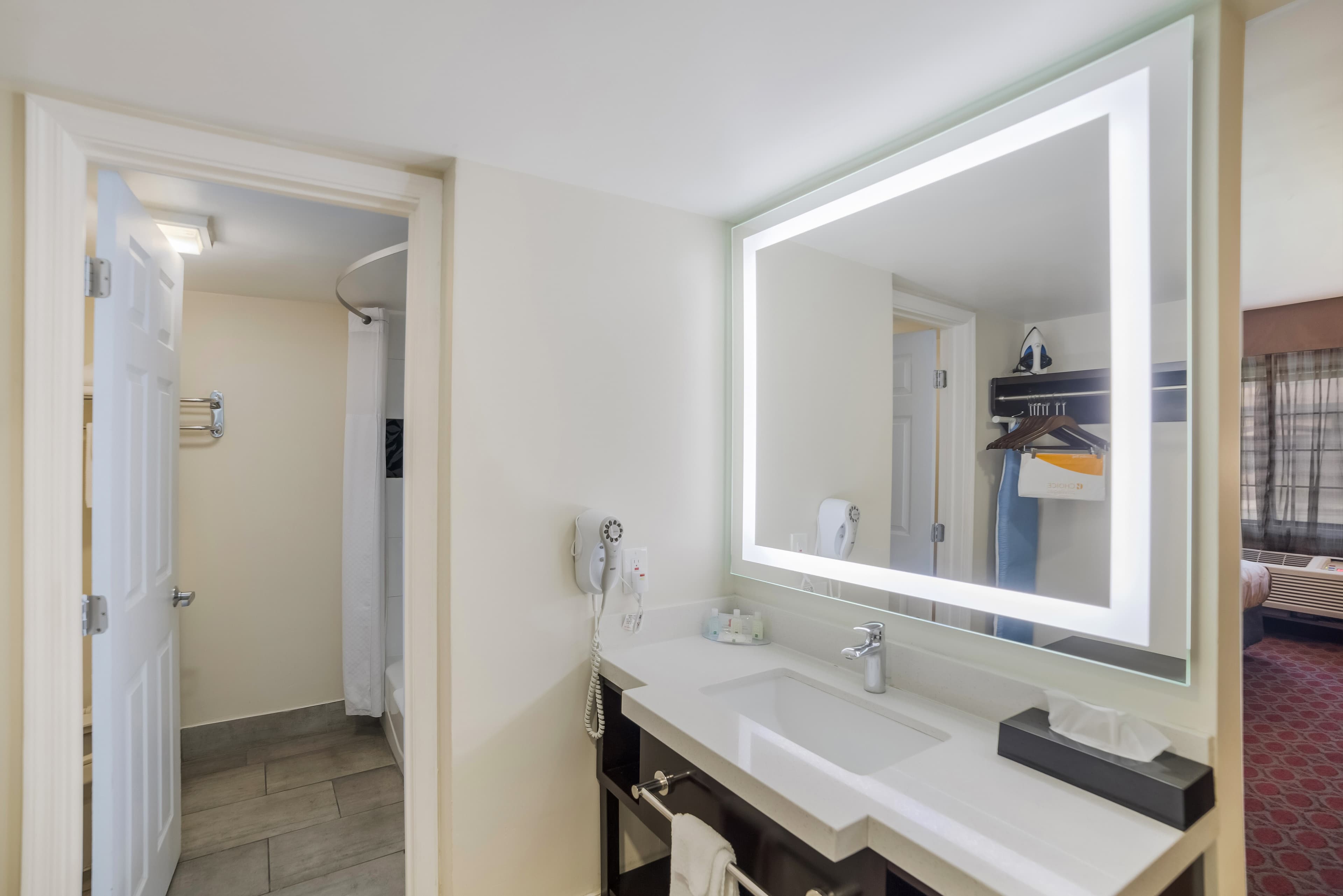 Quality Inn & Suites Goodyear - Phoenix West — 31