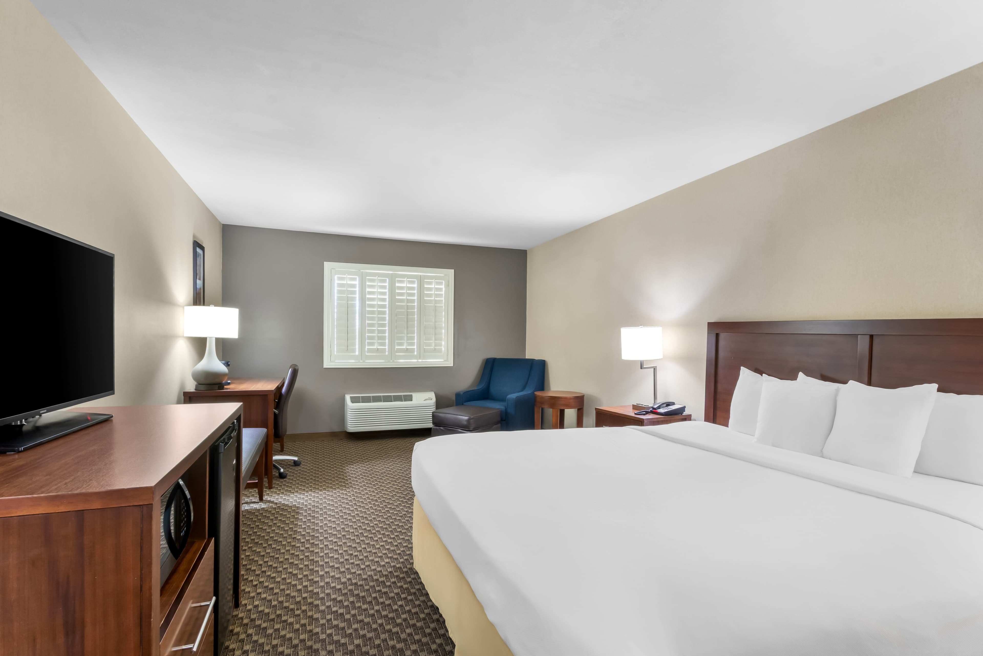 Comfort Inn & Suites Thatcher - Safford - Image 2