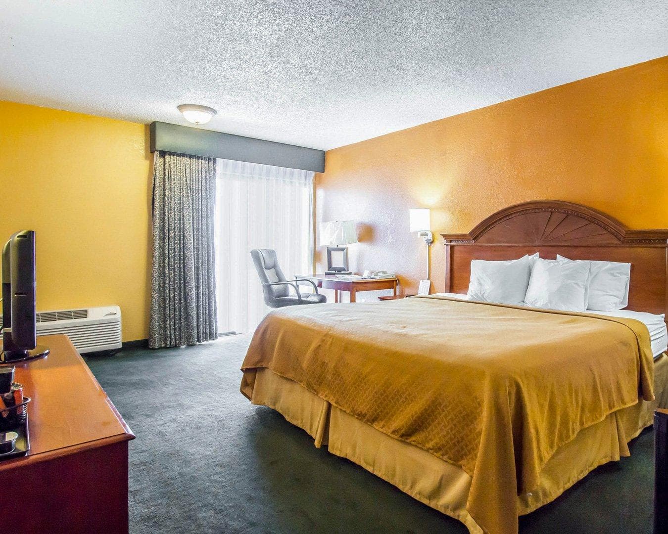 Quality Inn Tucson Downtown near Convention Center - Image 3