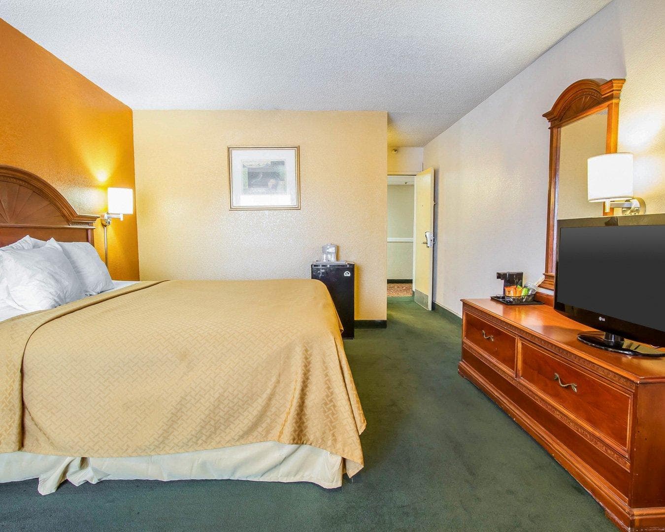 Quality Inn Tucson Downtown near Convention Center - Image 4