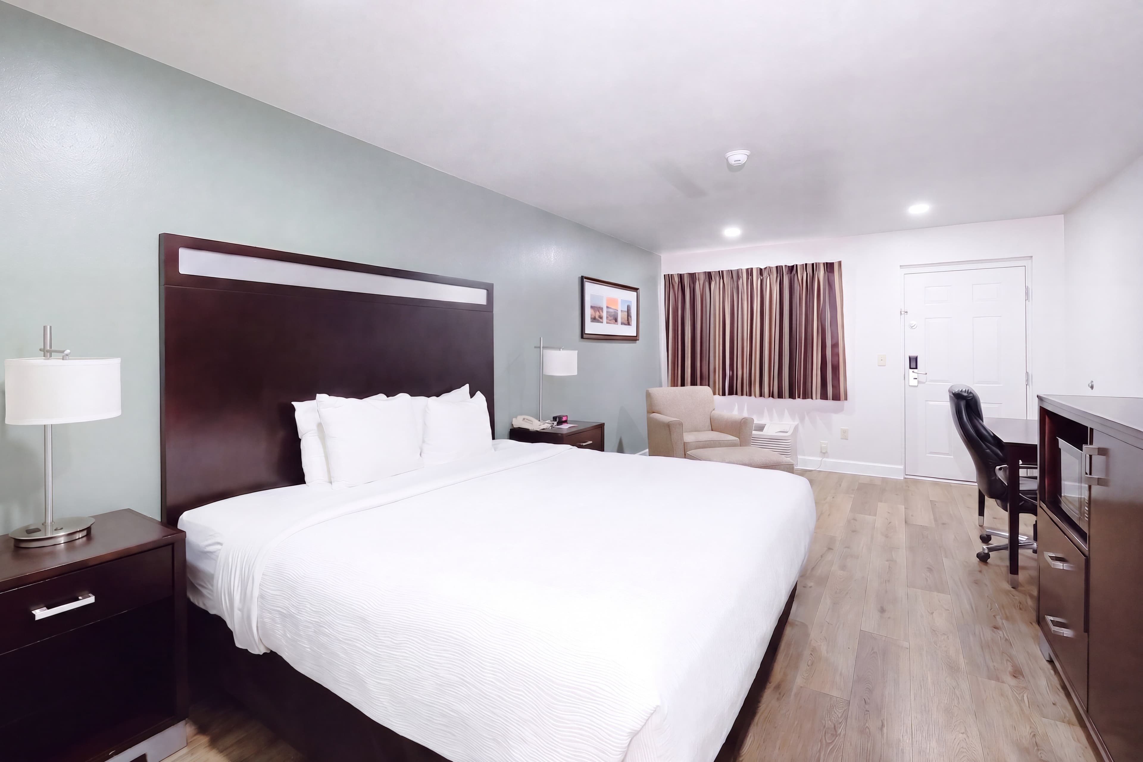 Quality Inn Holbrook near Petrified Forest — 11
