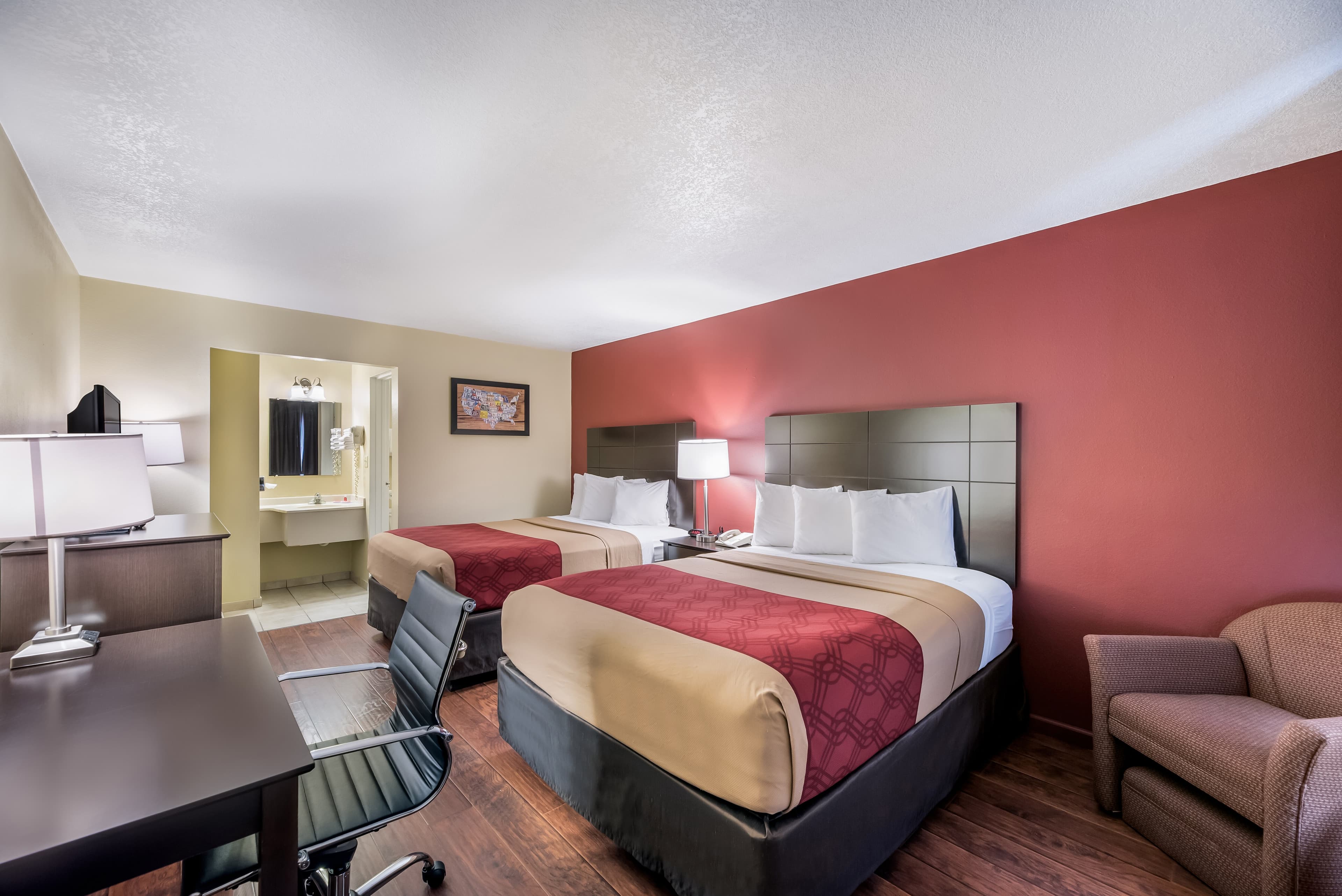 Econo Lodge I-40 Exit 286-Holbrook - Image 1