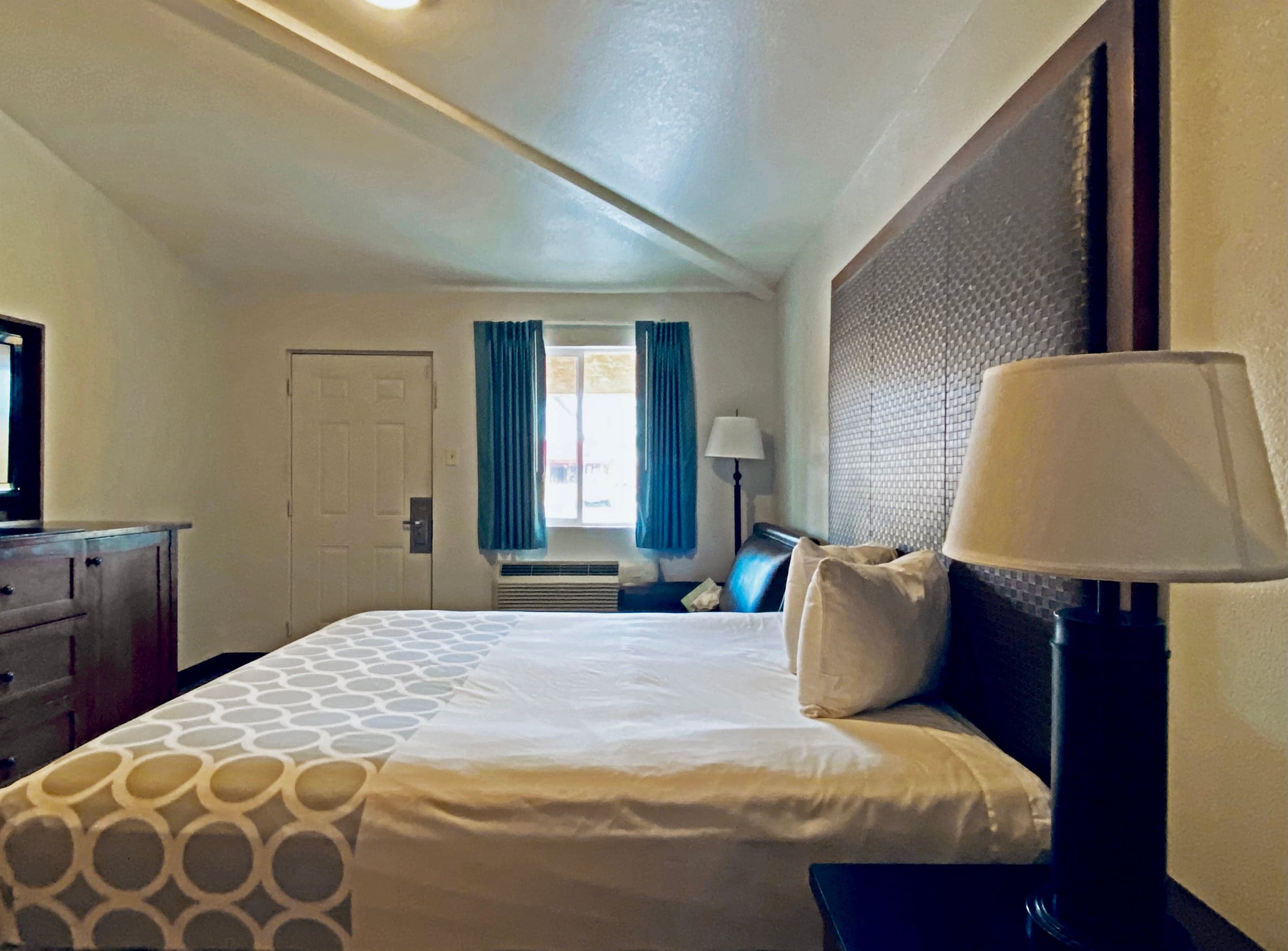Rodeway Inn Old Town Scottsdale - Image 3