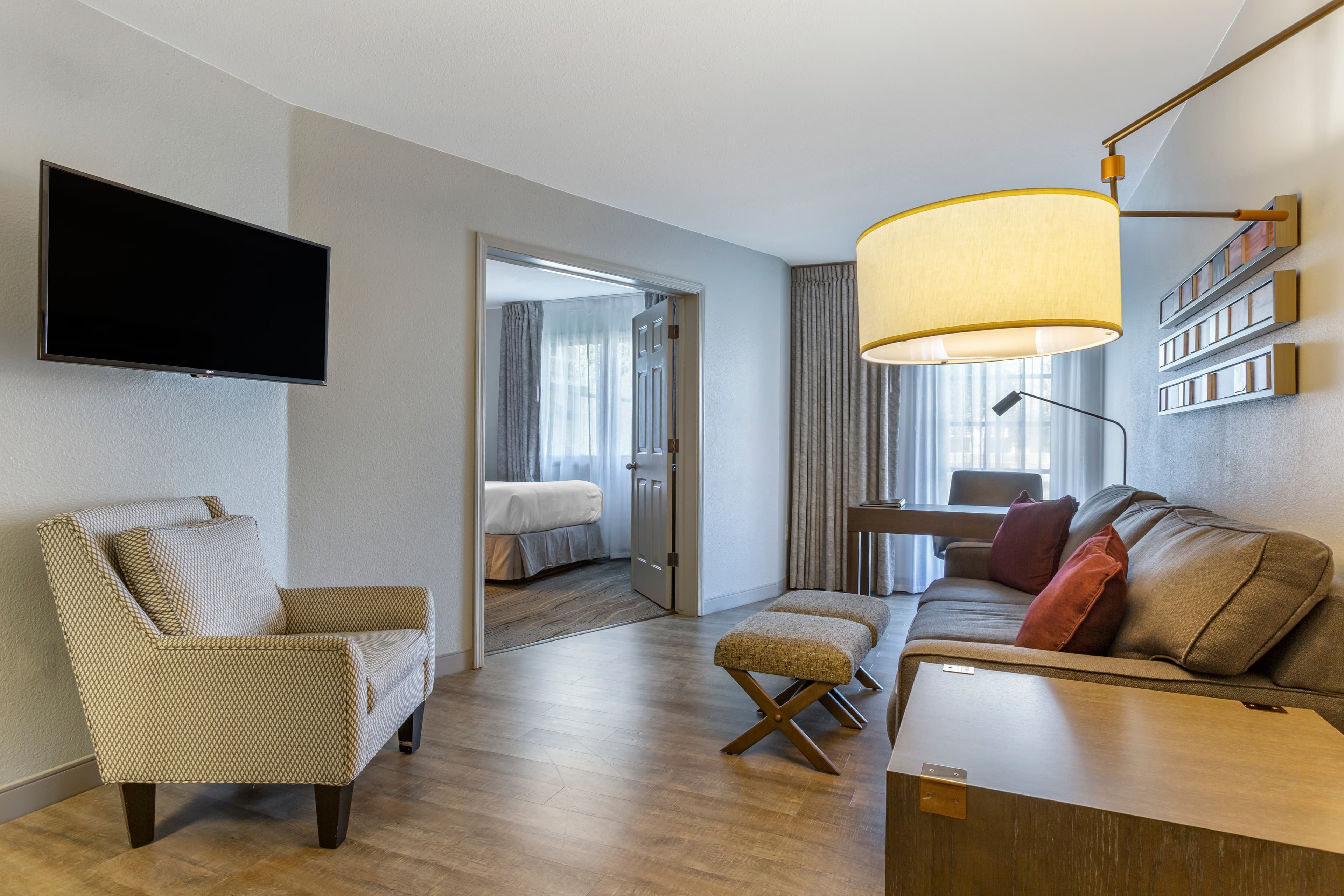 Windmill Suites Surprise - Phoenix, an Ascend Collection Hotel - Image 4