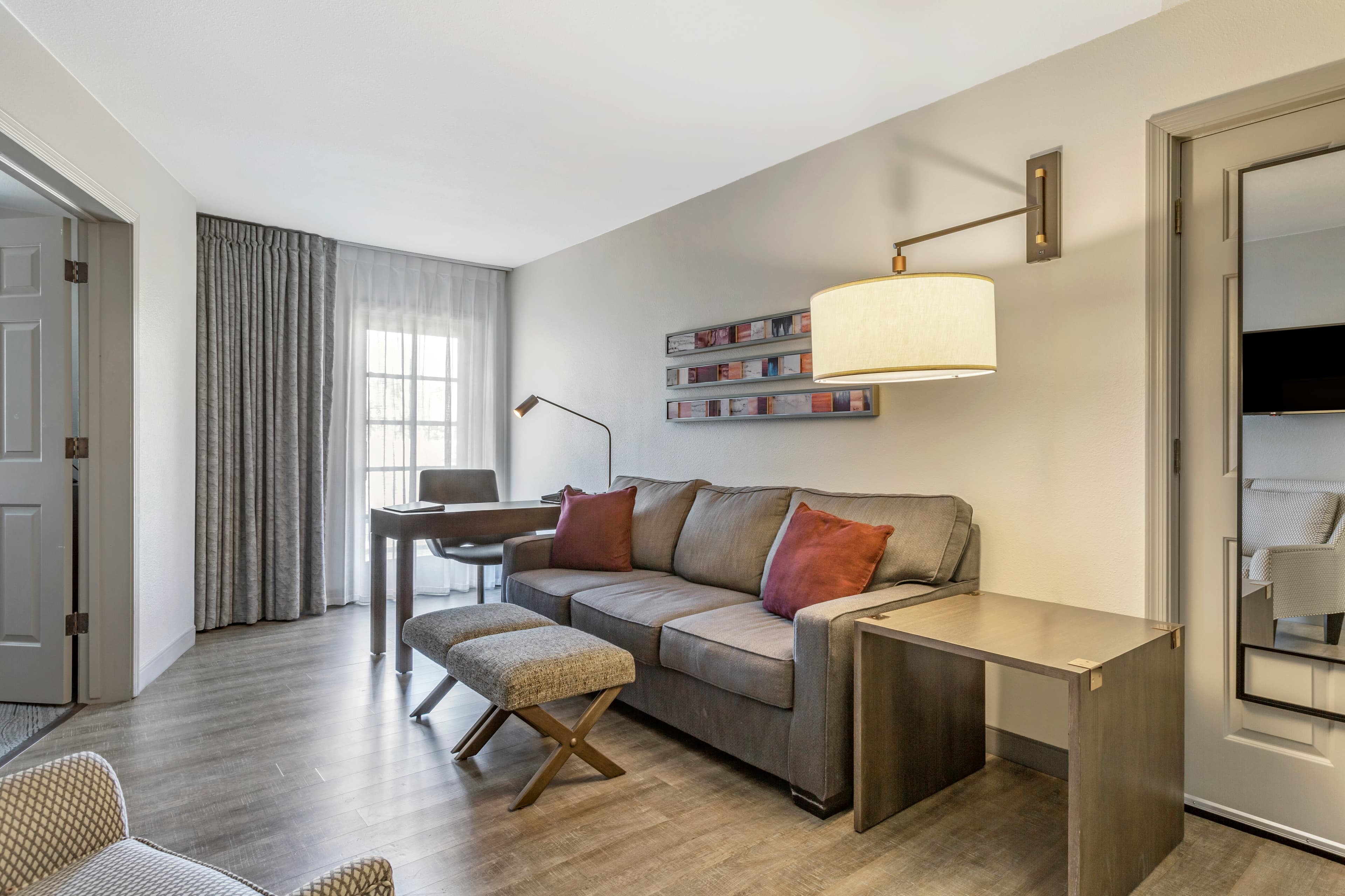 Windmill Suites Surprise - Phoenix, an Ascend Collection Hotel - Image 5