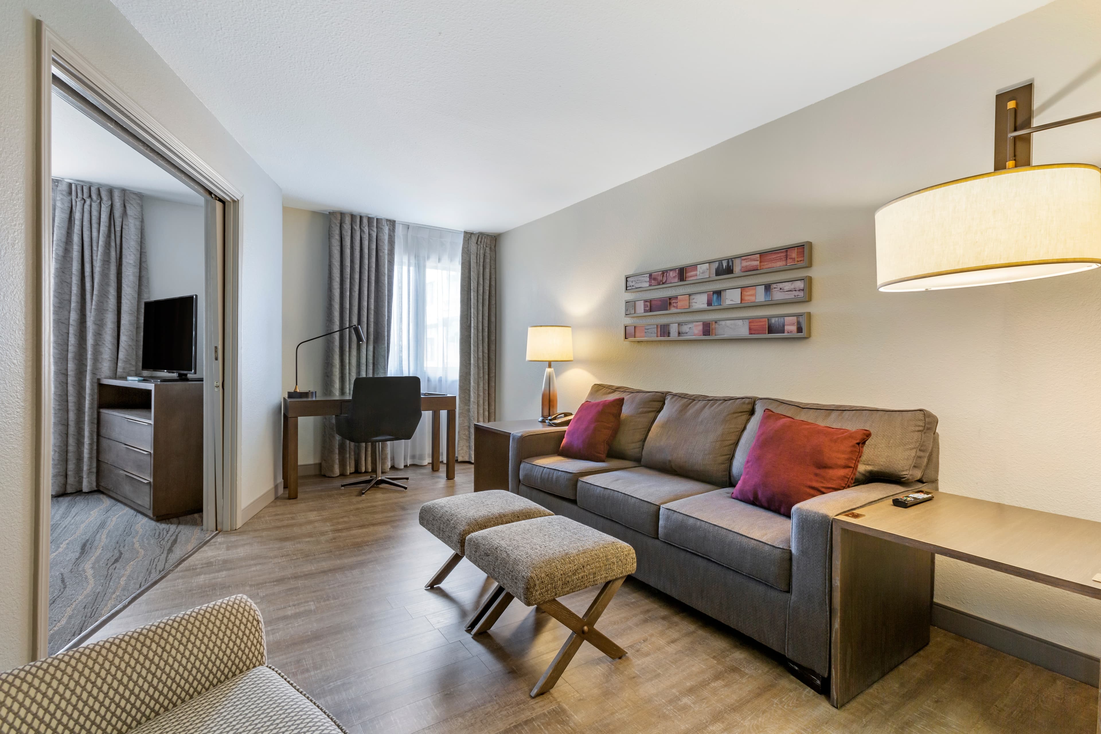 Windmill Suites Surprise - Phoenix, an Ascend Collection Hotel — 10