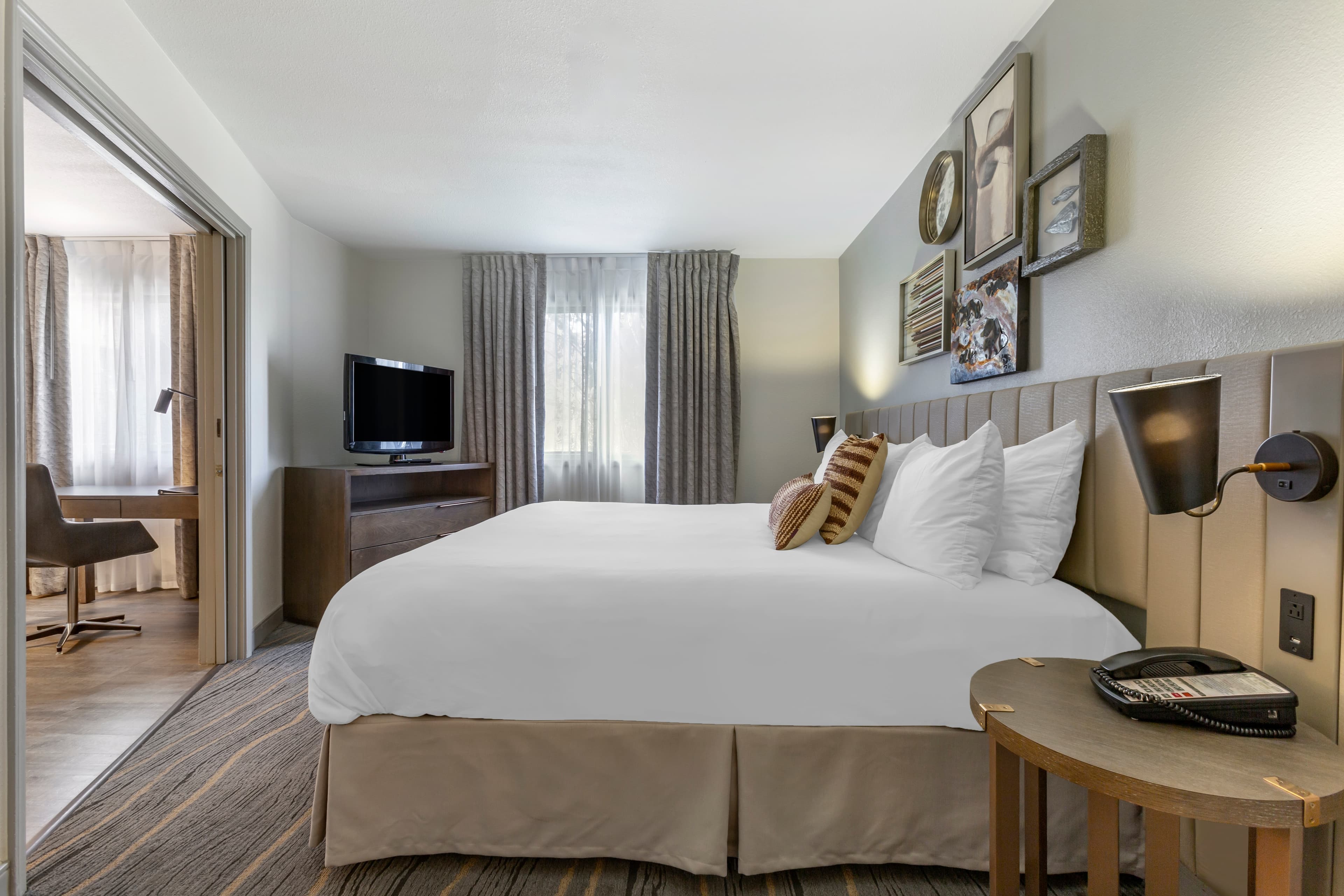Windmill Suites Surprise - Phoenix, an Ascend Collection Hotel — 20