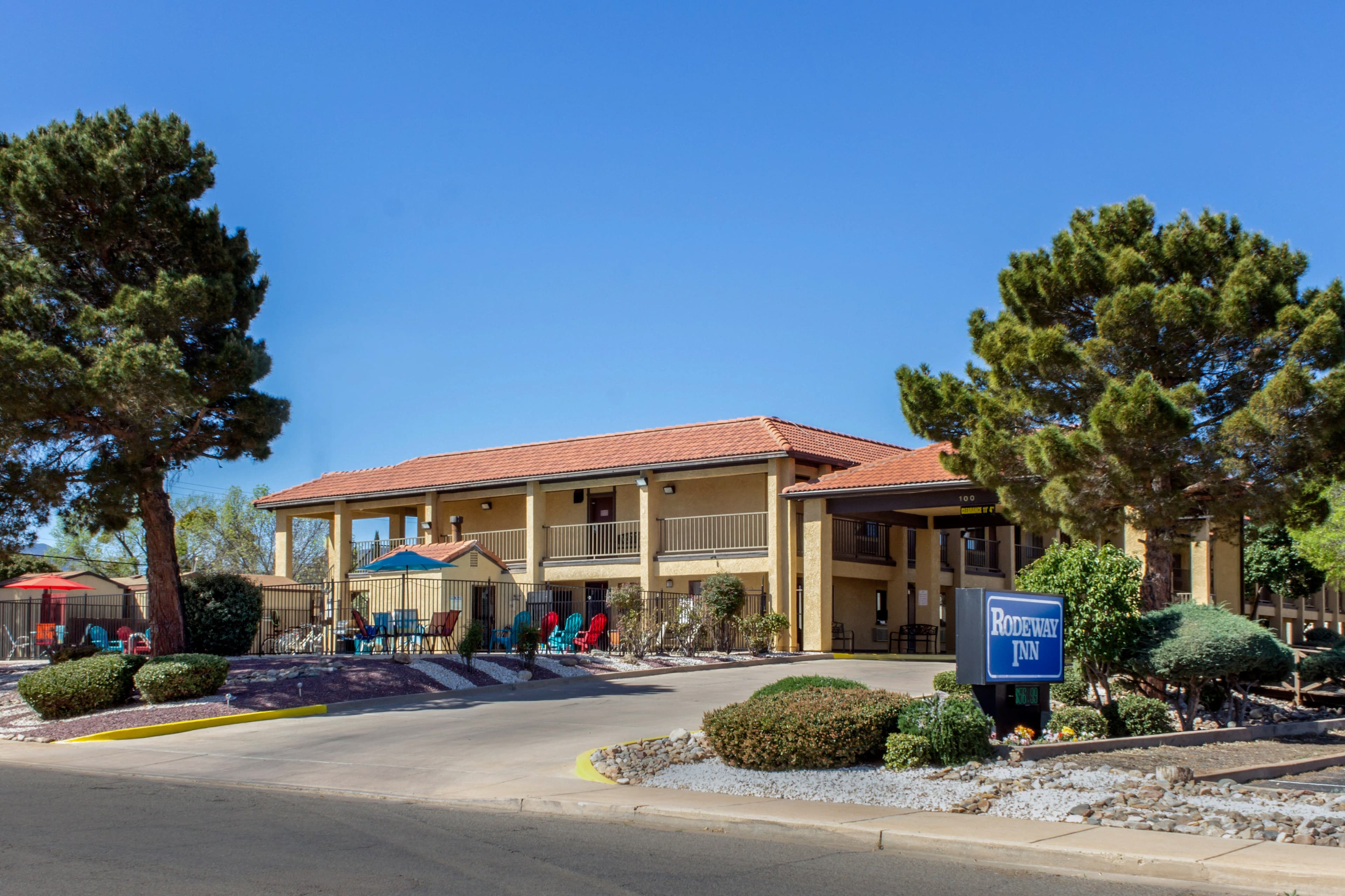 Rodeway Inn near Ft Huachuca - Image 1