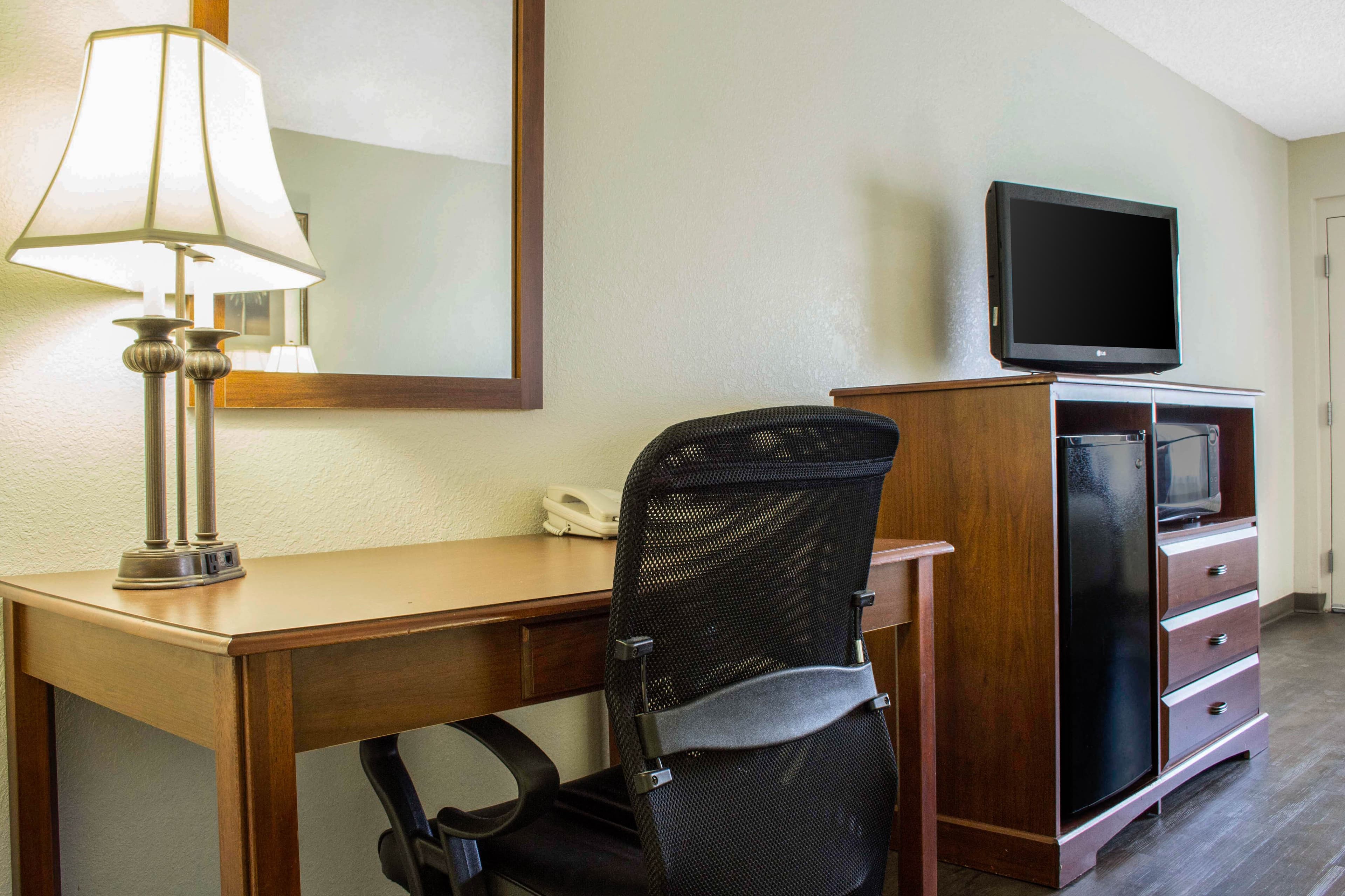 Quality Inn Benson I-10 Exit 304 - Image 4