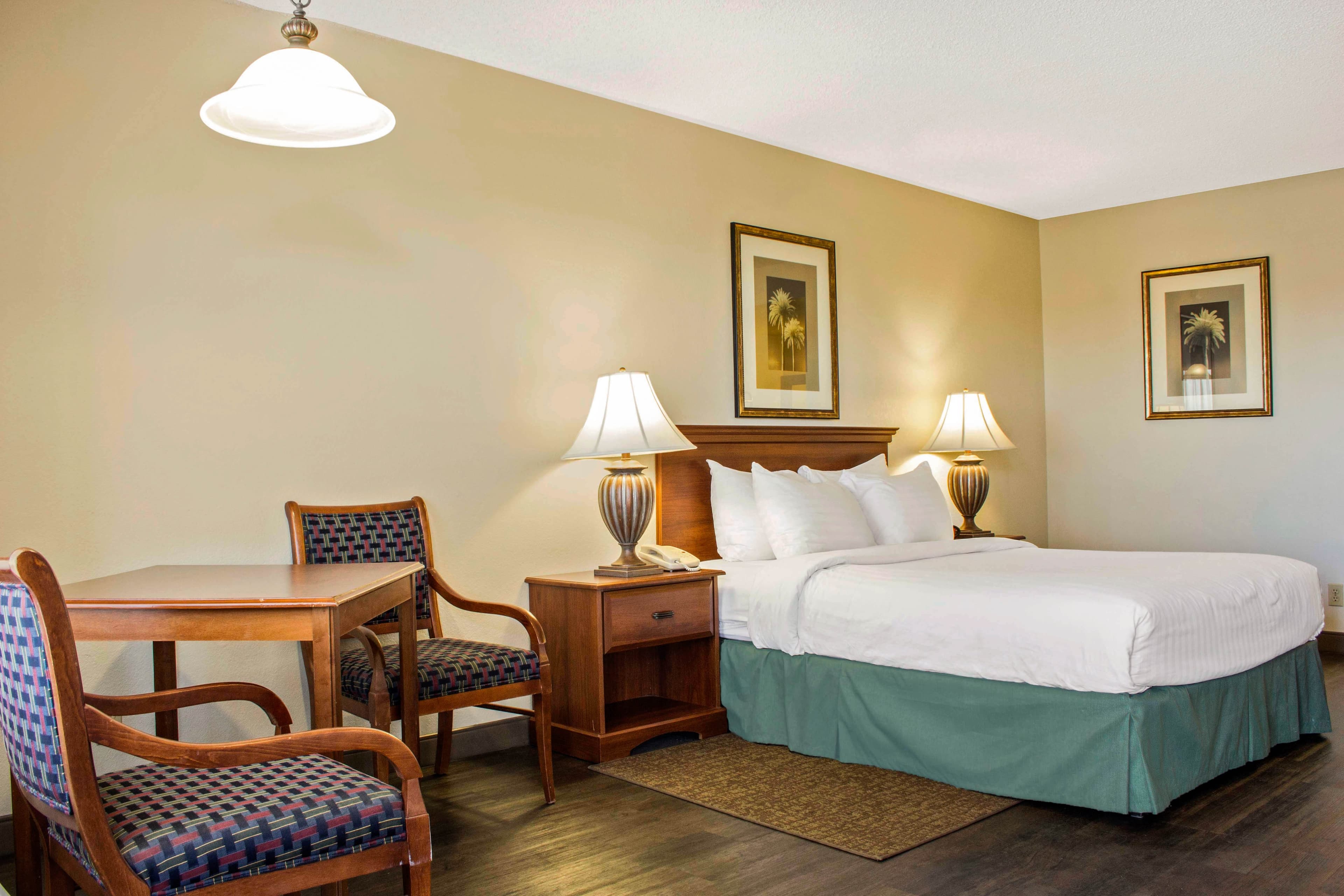 Quality Inn Benson I-10 Exit 304 — 14
