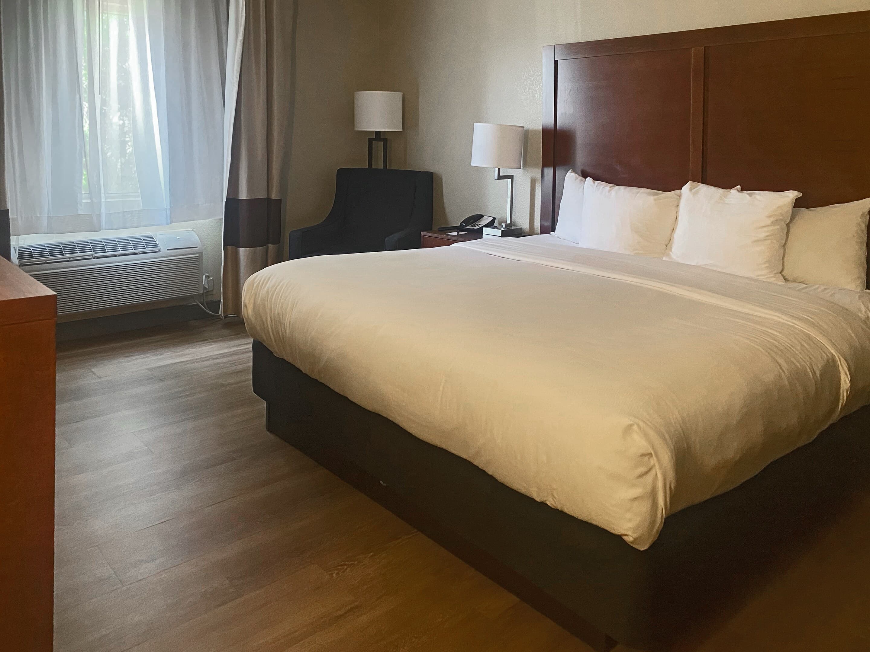 Comfort Inn & Suites Phoenix North / Deer Valley — 7