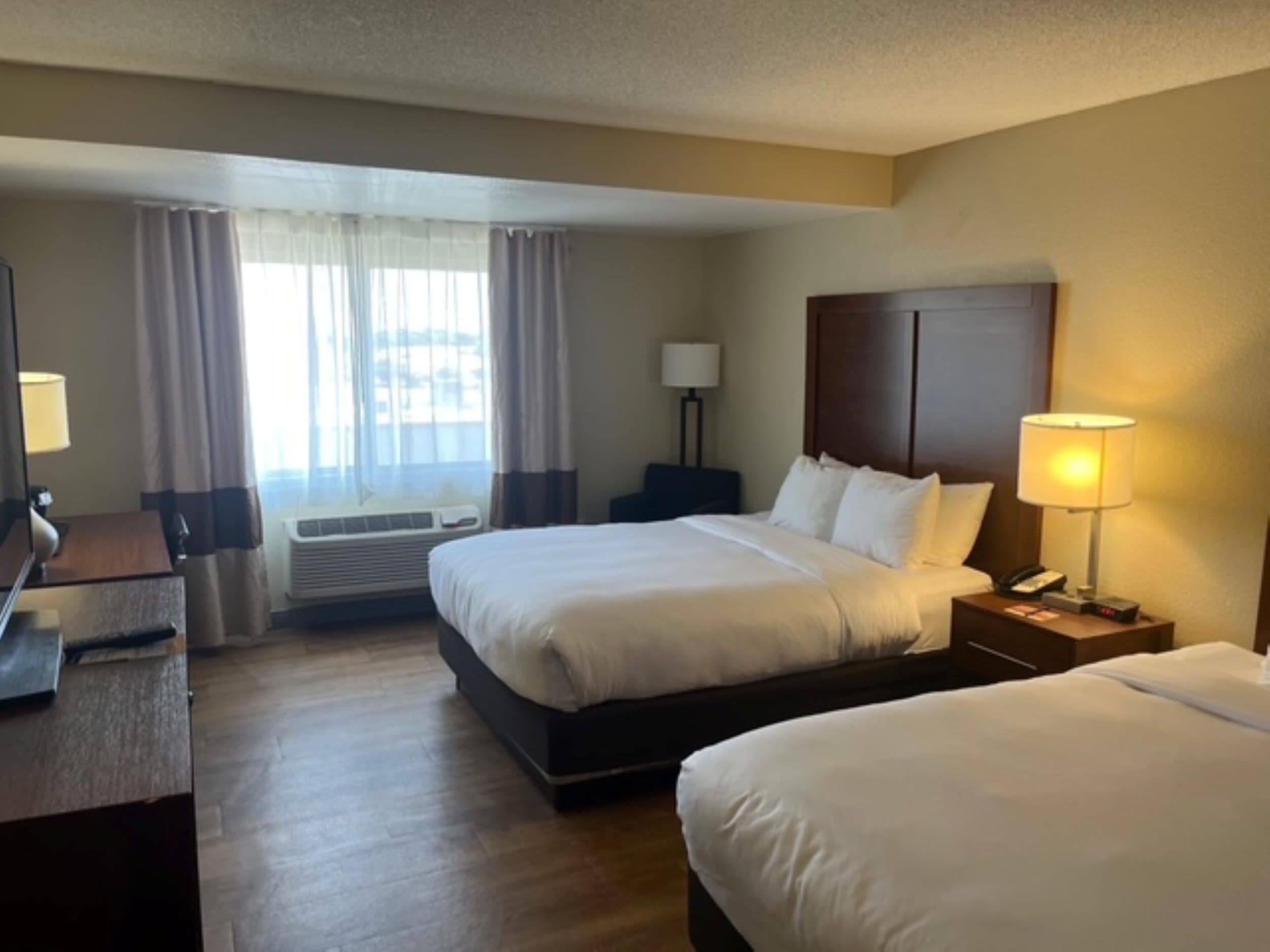 Comfort Inn & Suites Phoenix North / Deer Valley — 9