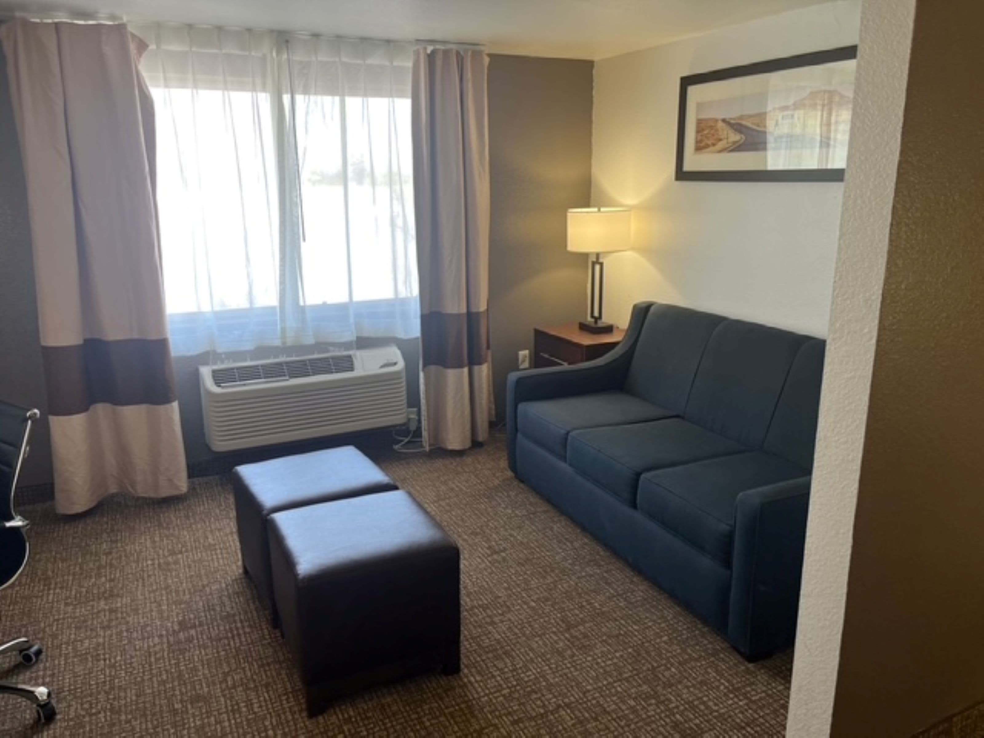 Comfort Inn & Suites Phoenix North / Deer Valley — 13
