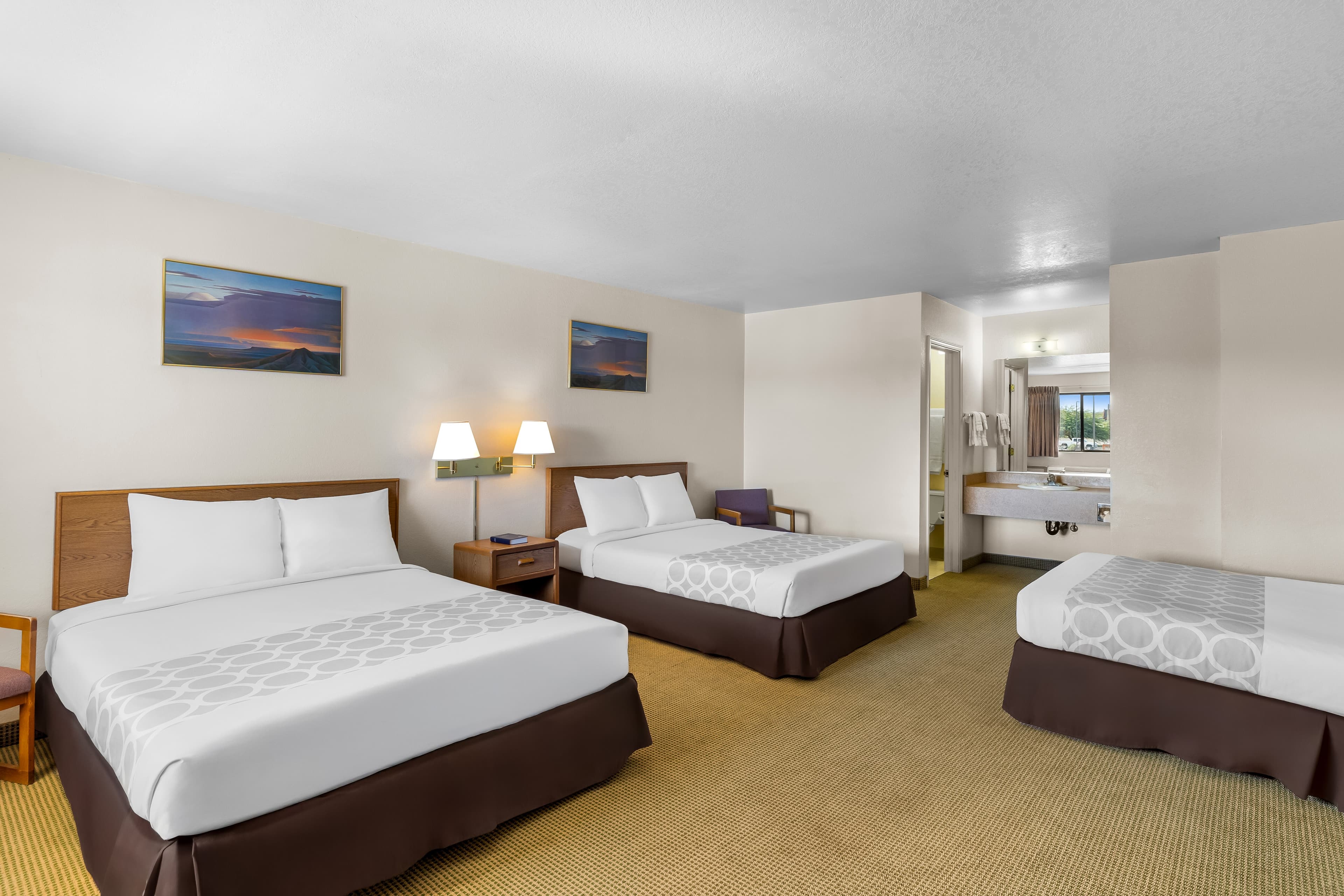 Rodeway Inn Copper Stay Benson AZ I-10 Exit 304 — 18